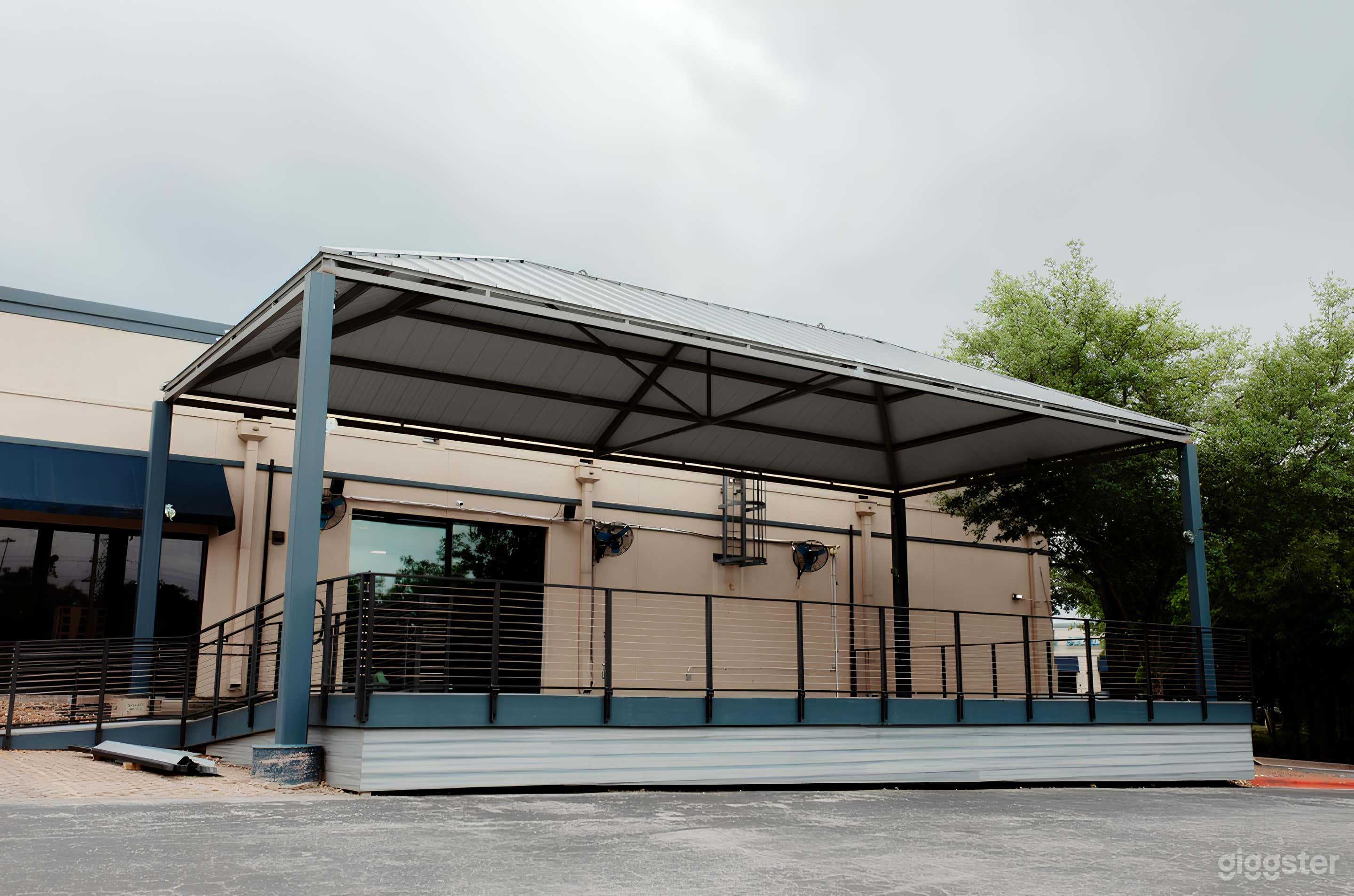 Covered Outdoor Deck - Dance Studio- Greenbelt views Photo 1