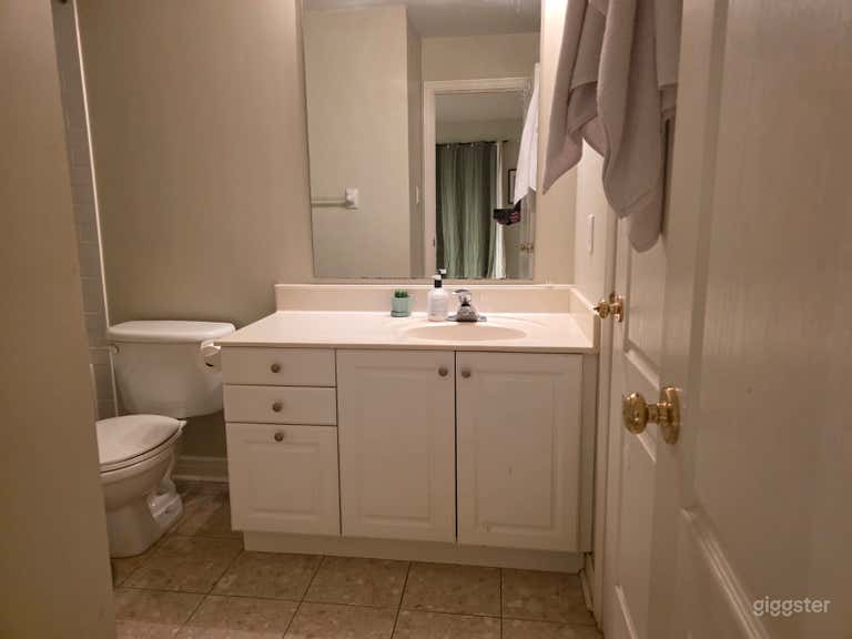  Modern Two-Bedroom Apartment for Film & Photo 