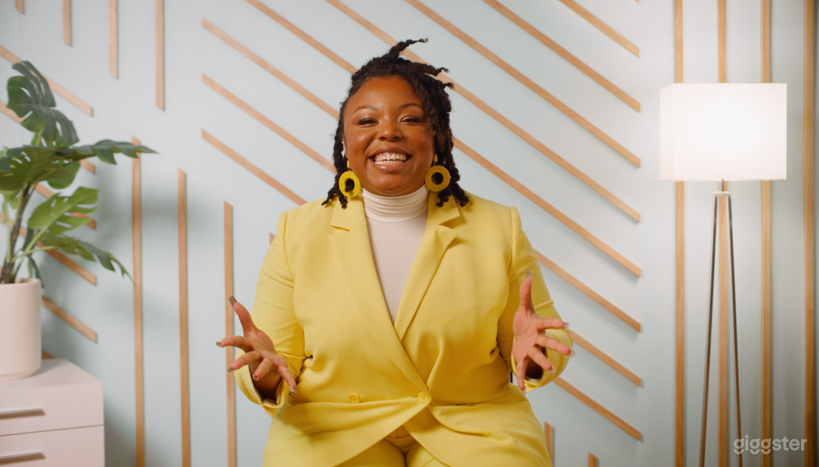 blue room silver lake stage a great for interviews, meetings, video tapings and more!