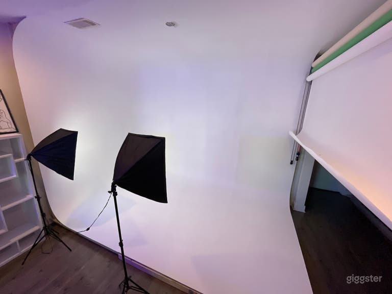  Aeon Studios on Edgewood Avenue! (Cyc Wall) 