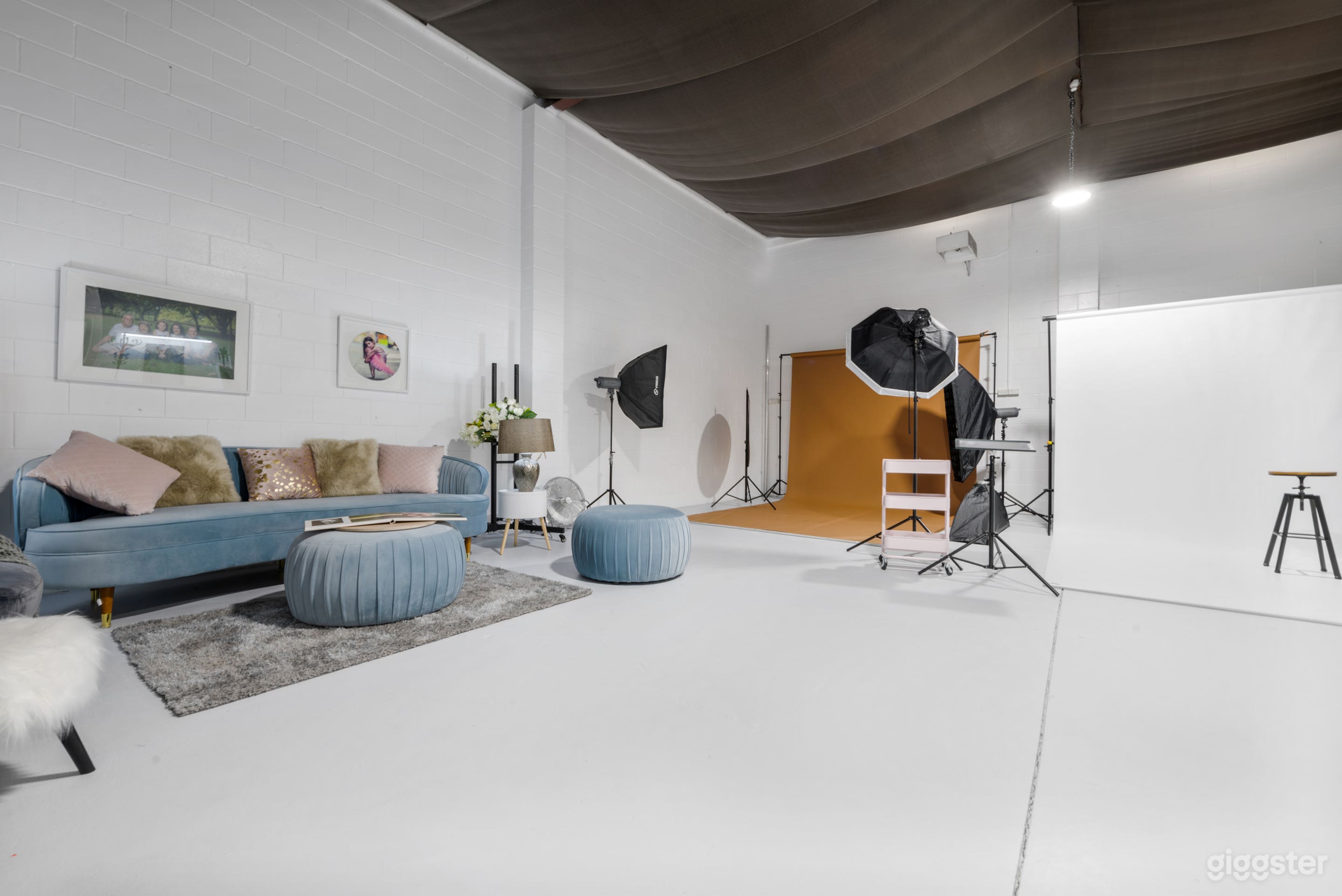 Nicoline Dickinson Photography Studio Photo 1