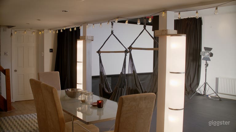  The Little Triangle Studio - Film and Photography  