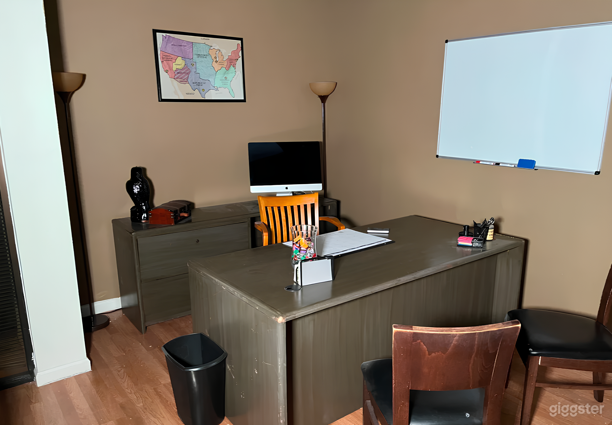 Detective Office with Reception Area Photo 3