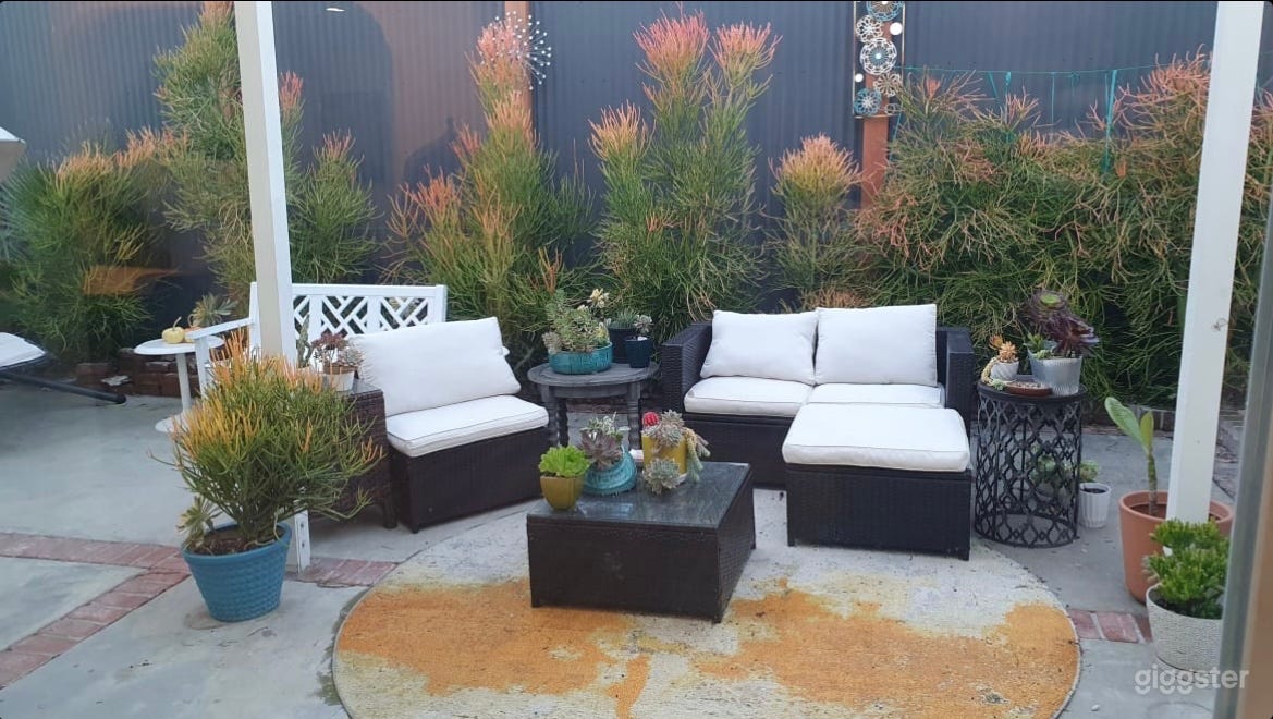 Charming colonial in Larchmont Photo 3