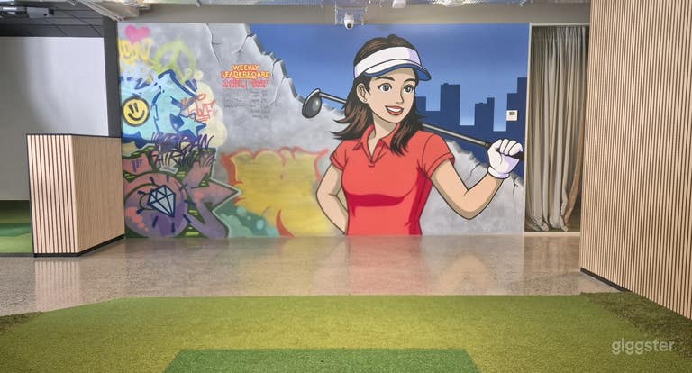  Golf simulator & bar in Newmarket 