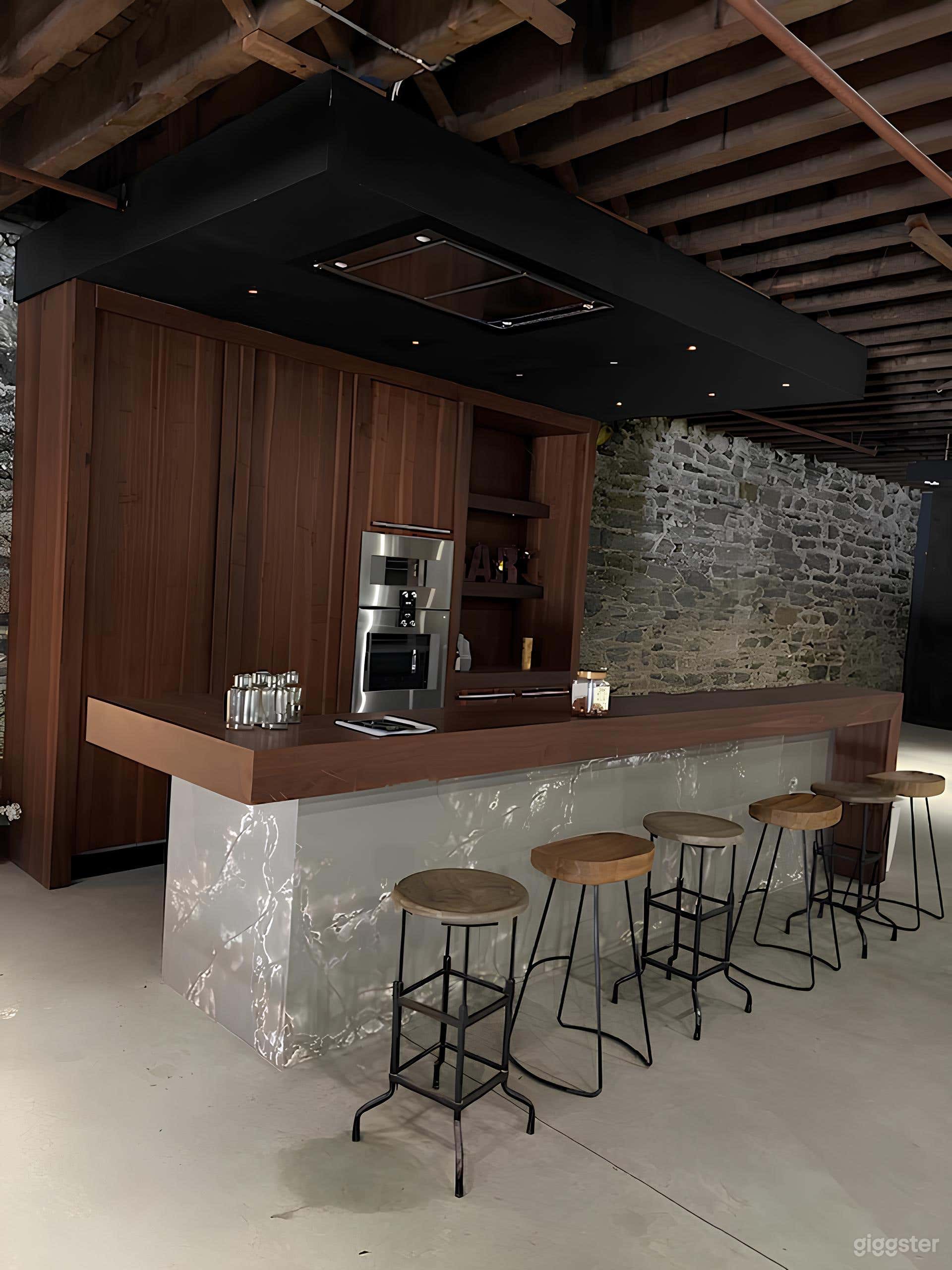 Urban Chic Bar Studio Set Photo 4