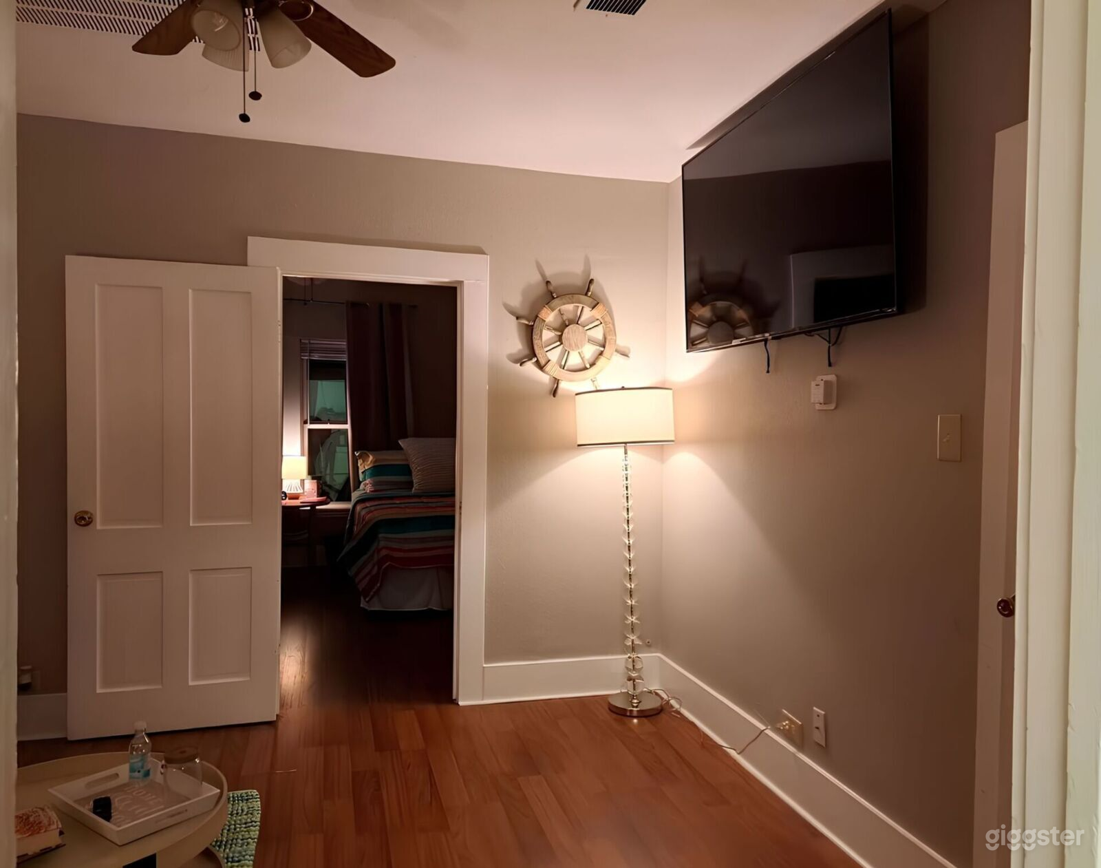 Rental Unit 4: 1br for Production! Photo 1