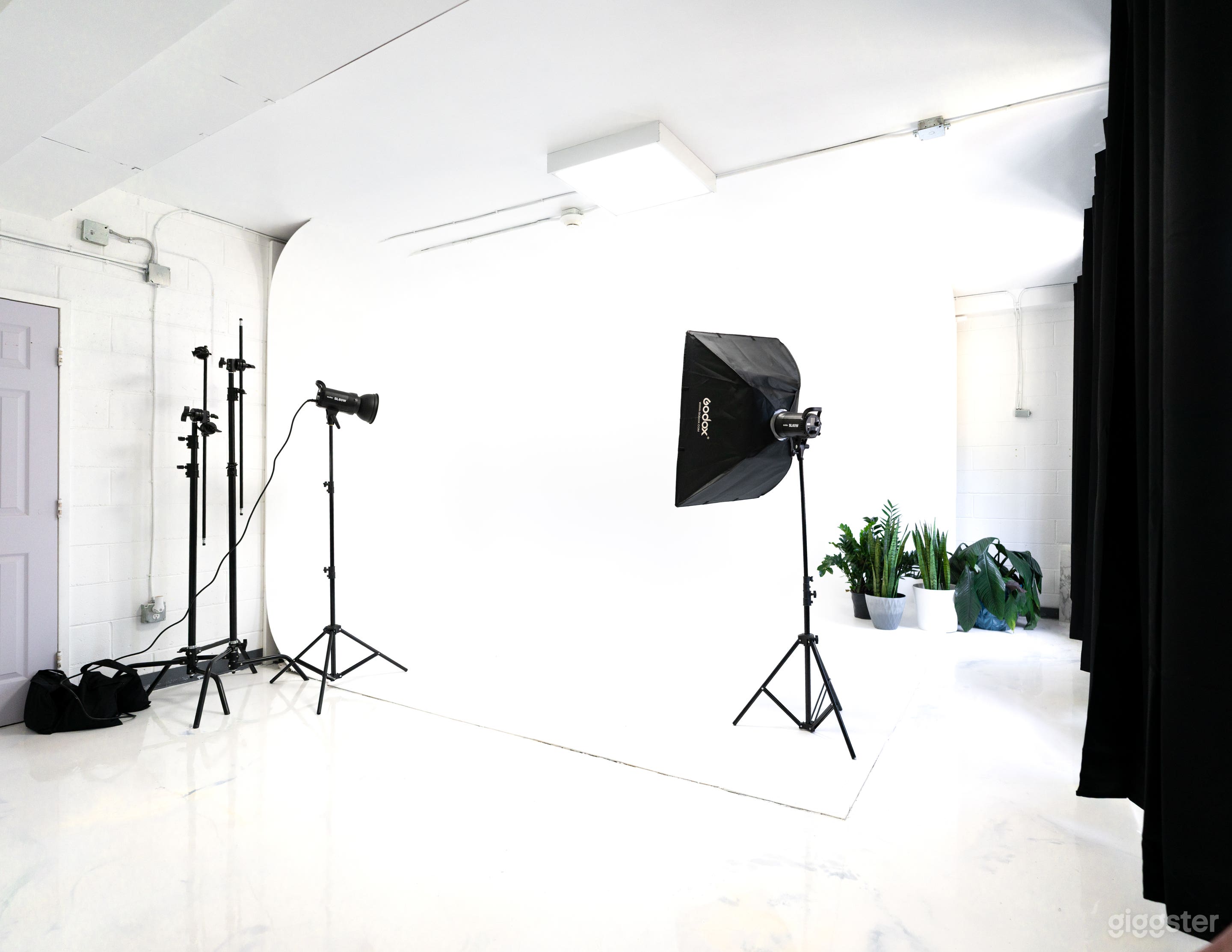 Bright Cyc Wall Studio Photo 2