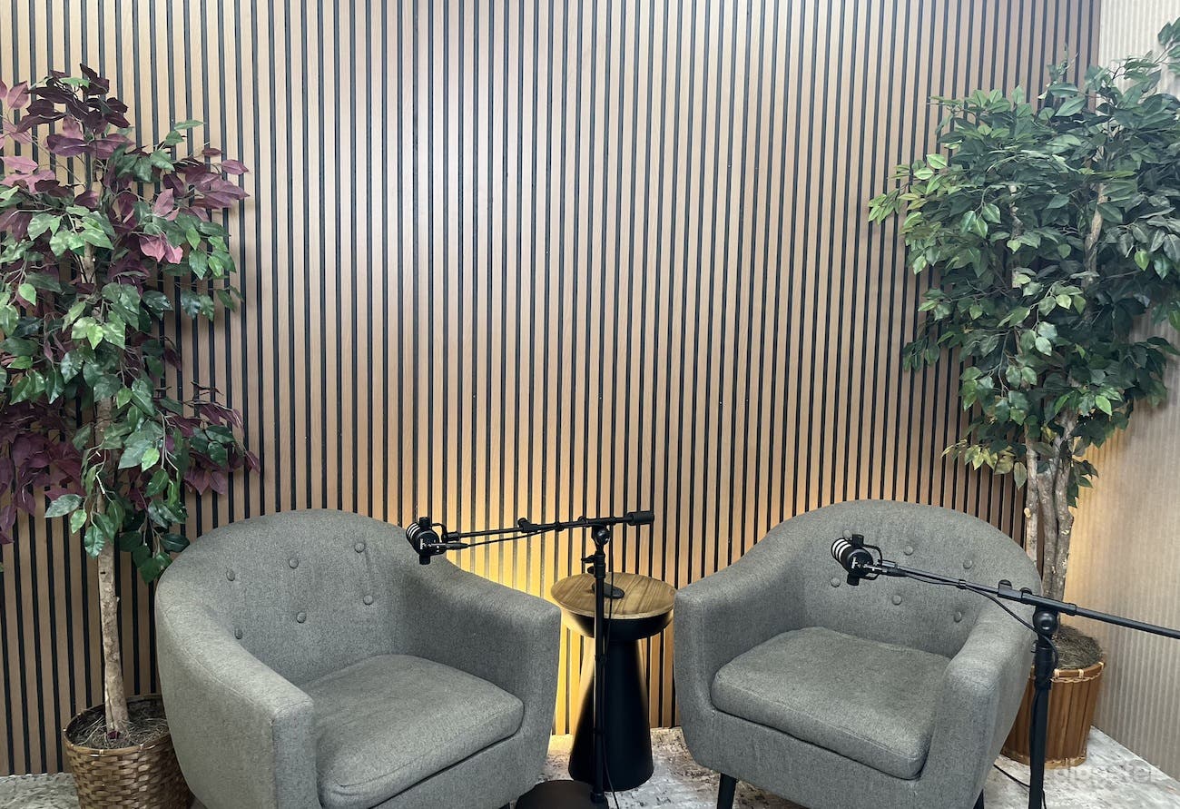 Houston Video Podcast Studio - 3 Video Cameras Photo 3