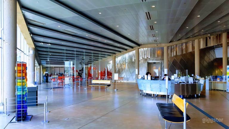  Main Plaza of Glass Museum with Stunning Views of the Cityscape 