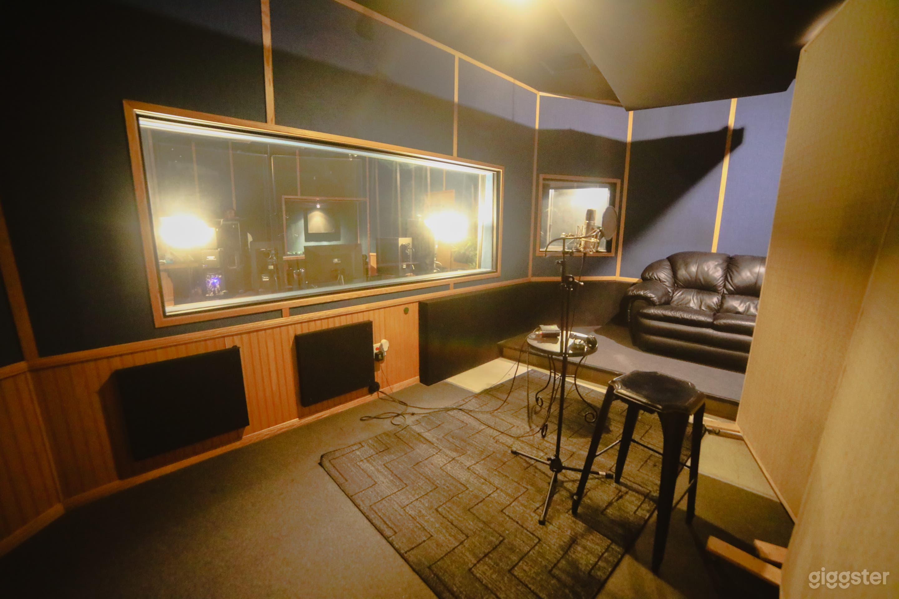 A room both from entrance 