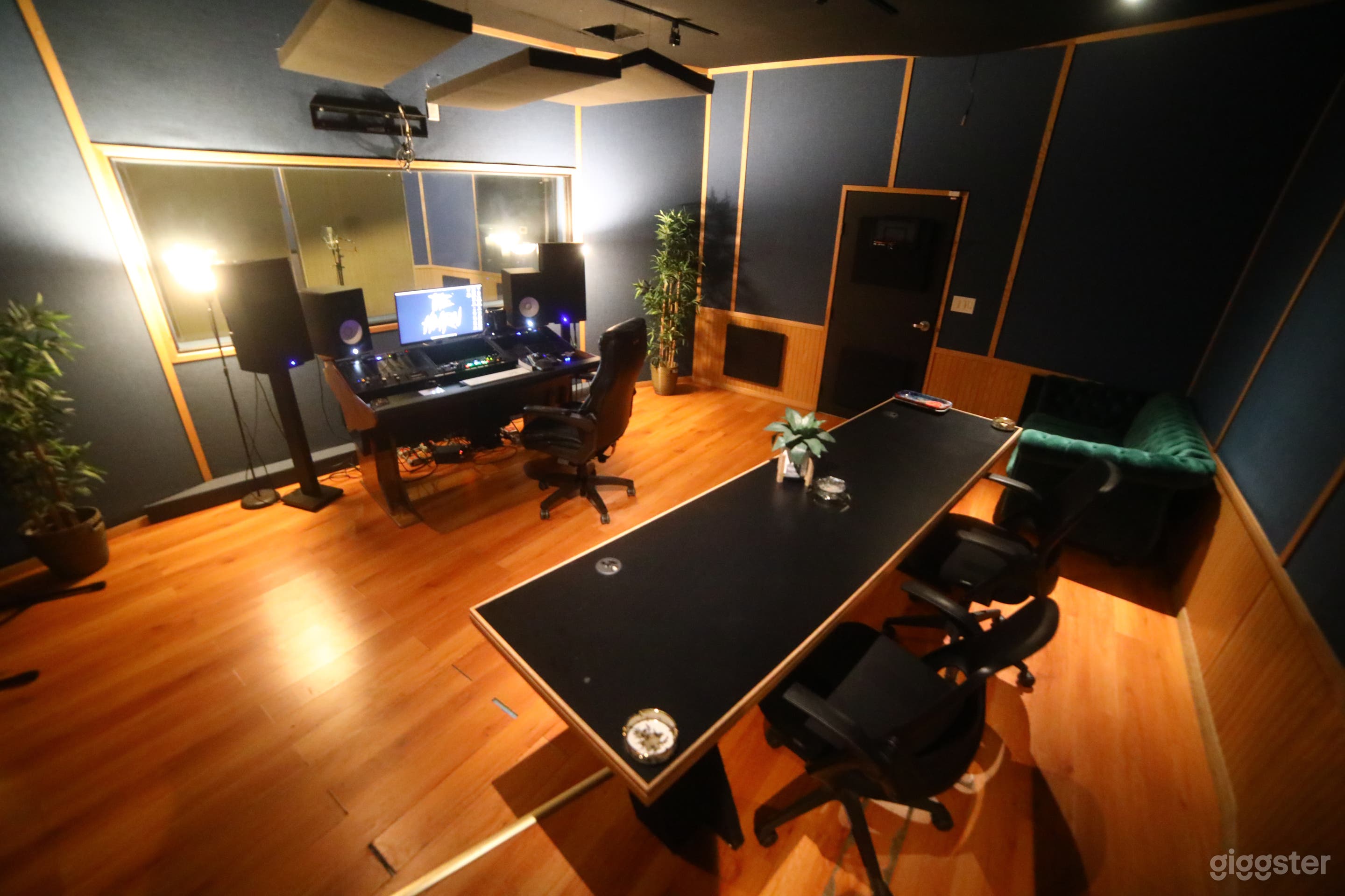 wide shot of A room