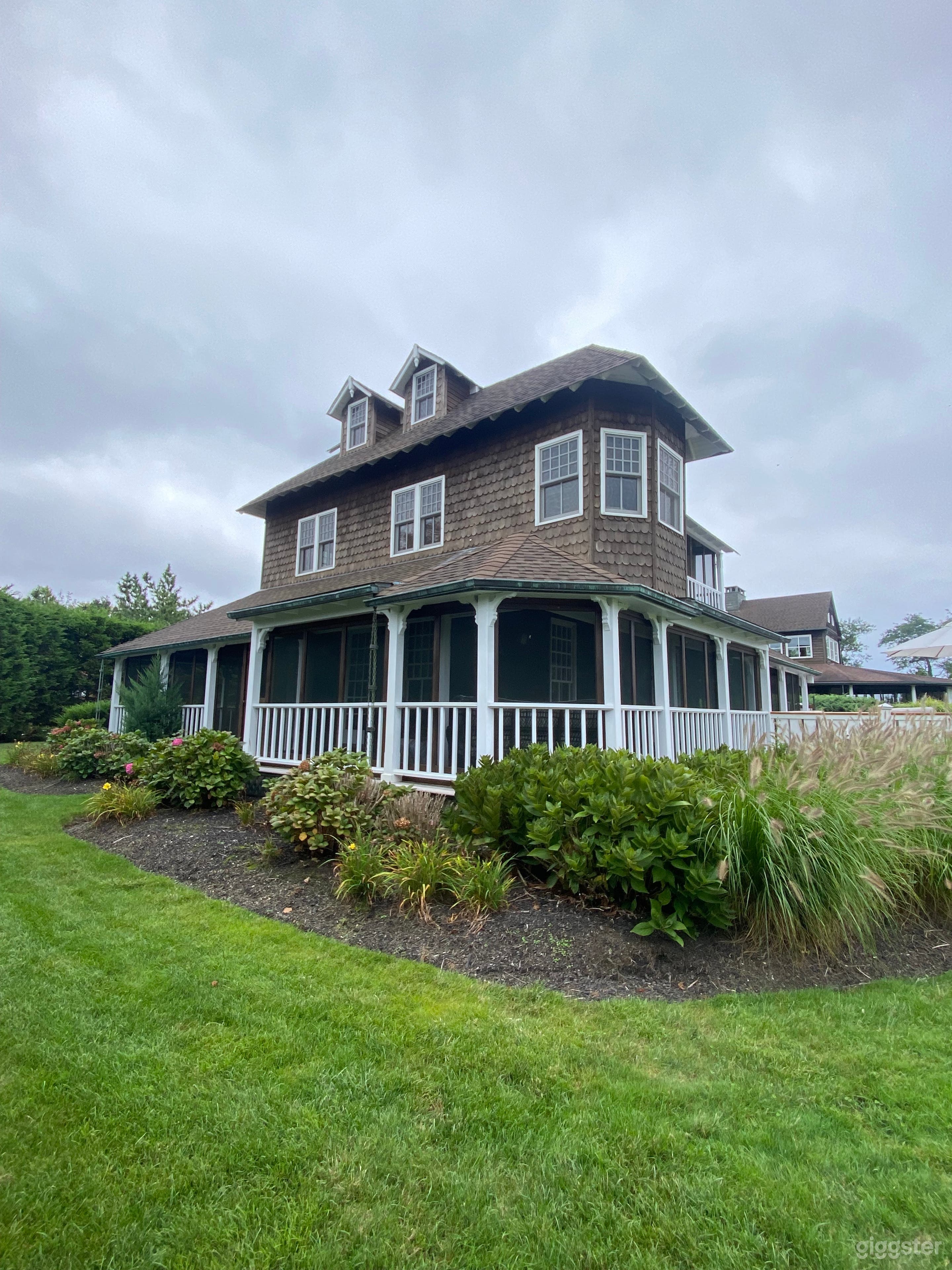 Country Cottage Photo 2