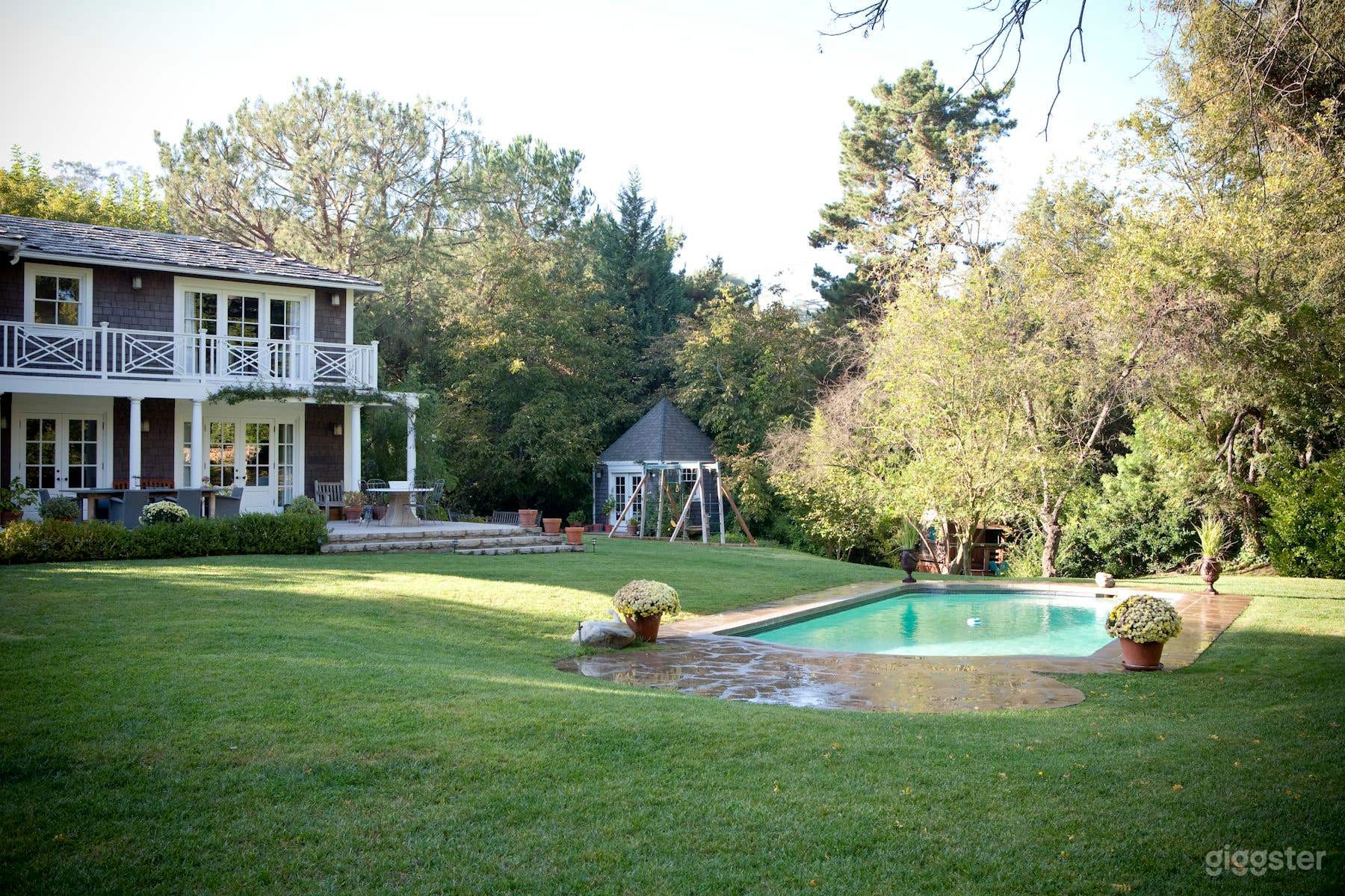 Hampton House with Pool, Pickleball court, and Gardens Photo 1