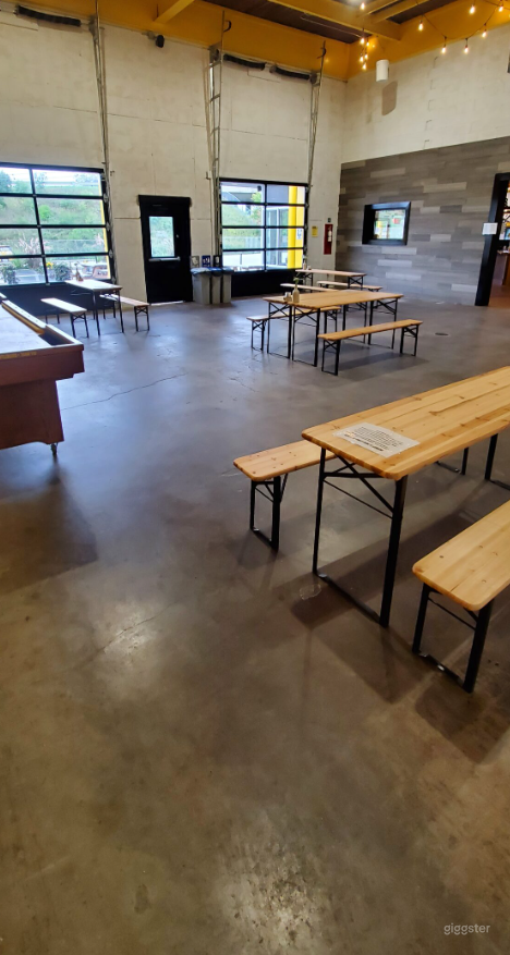 Large Bright Industrial Brewery Space! Photo 4