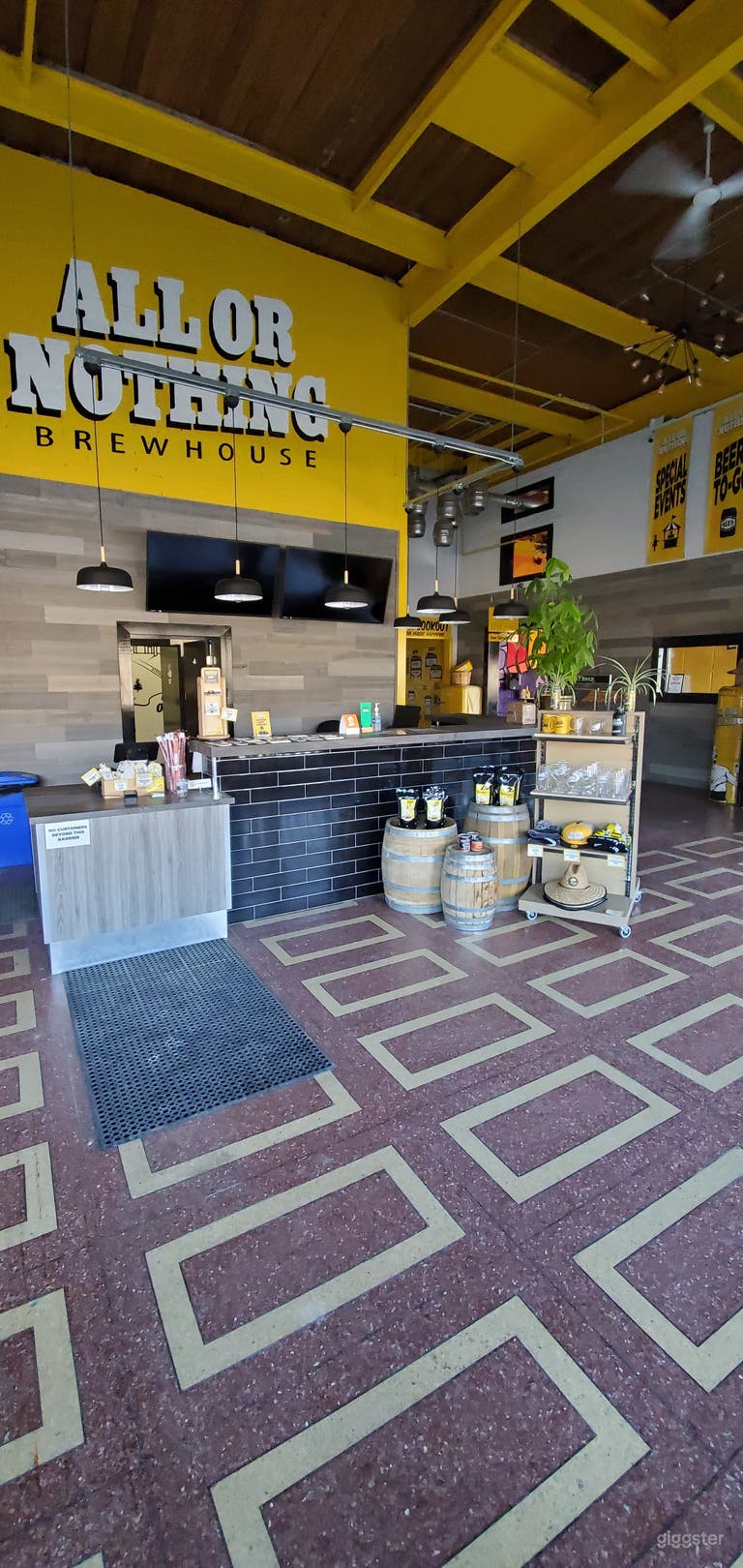  Large Bright Industrial Brewery Space! 