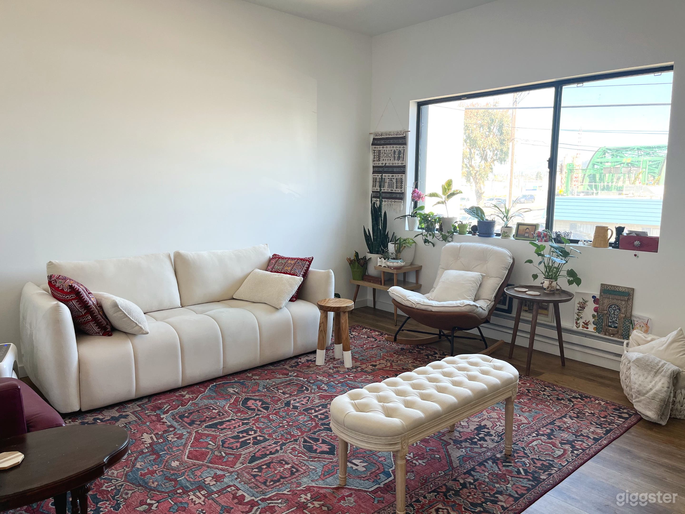 Bright and Spacious Office in Downtown Alameda  Photo 2