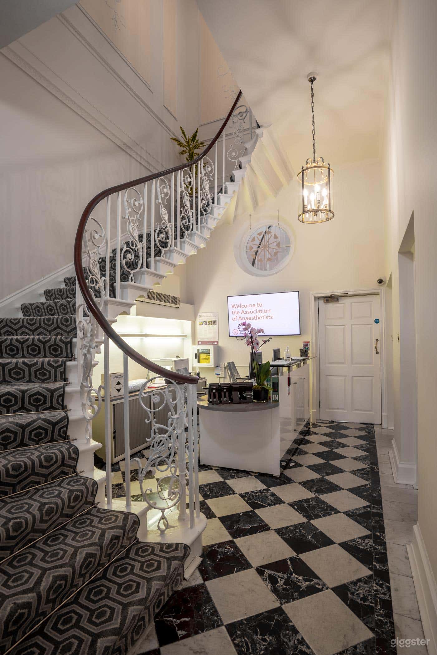 The Ellis Room Photo 3