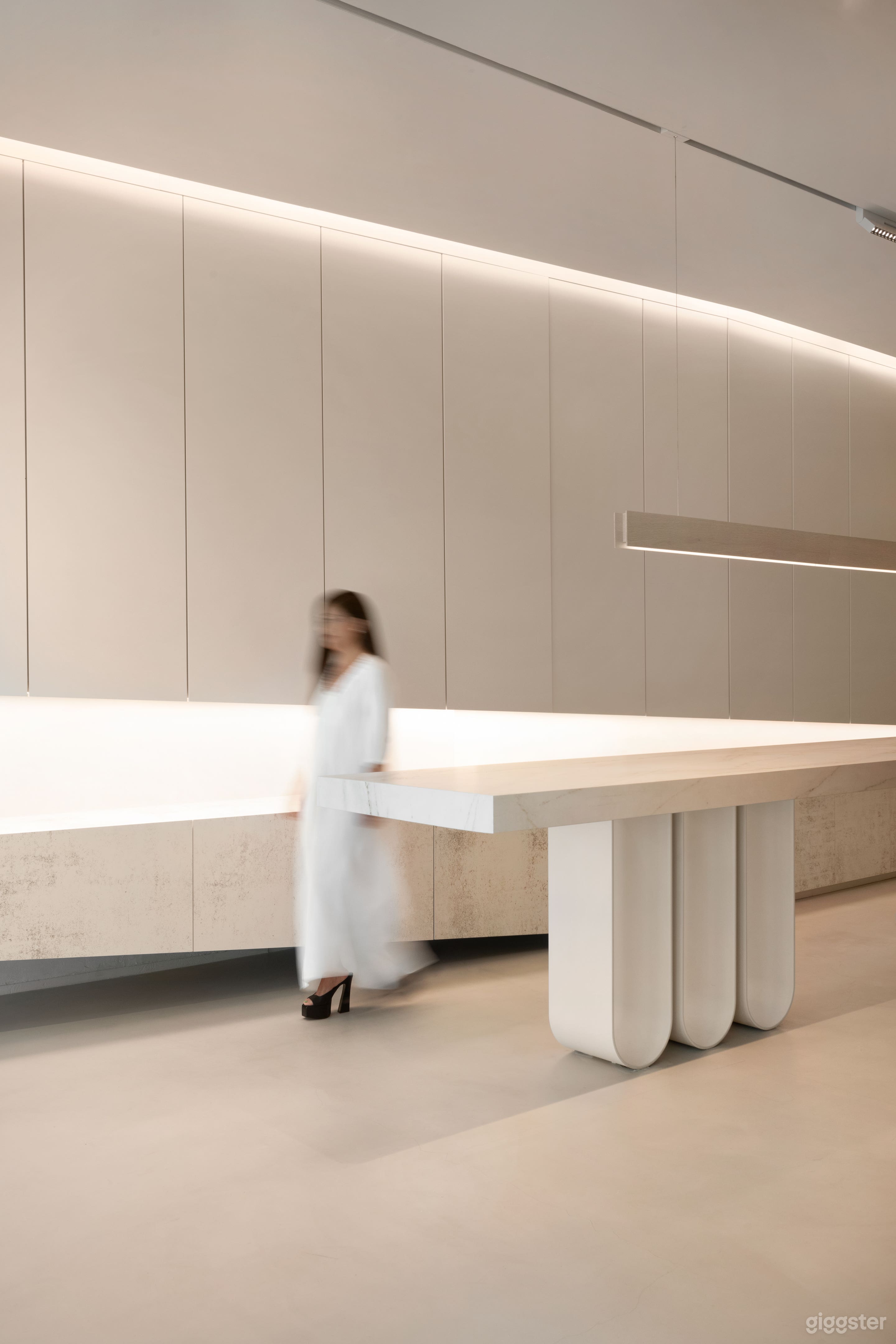 A multidisciplinary showroom for events &amp; products Photo 1