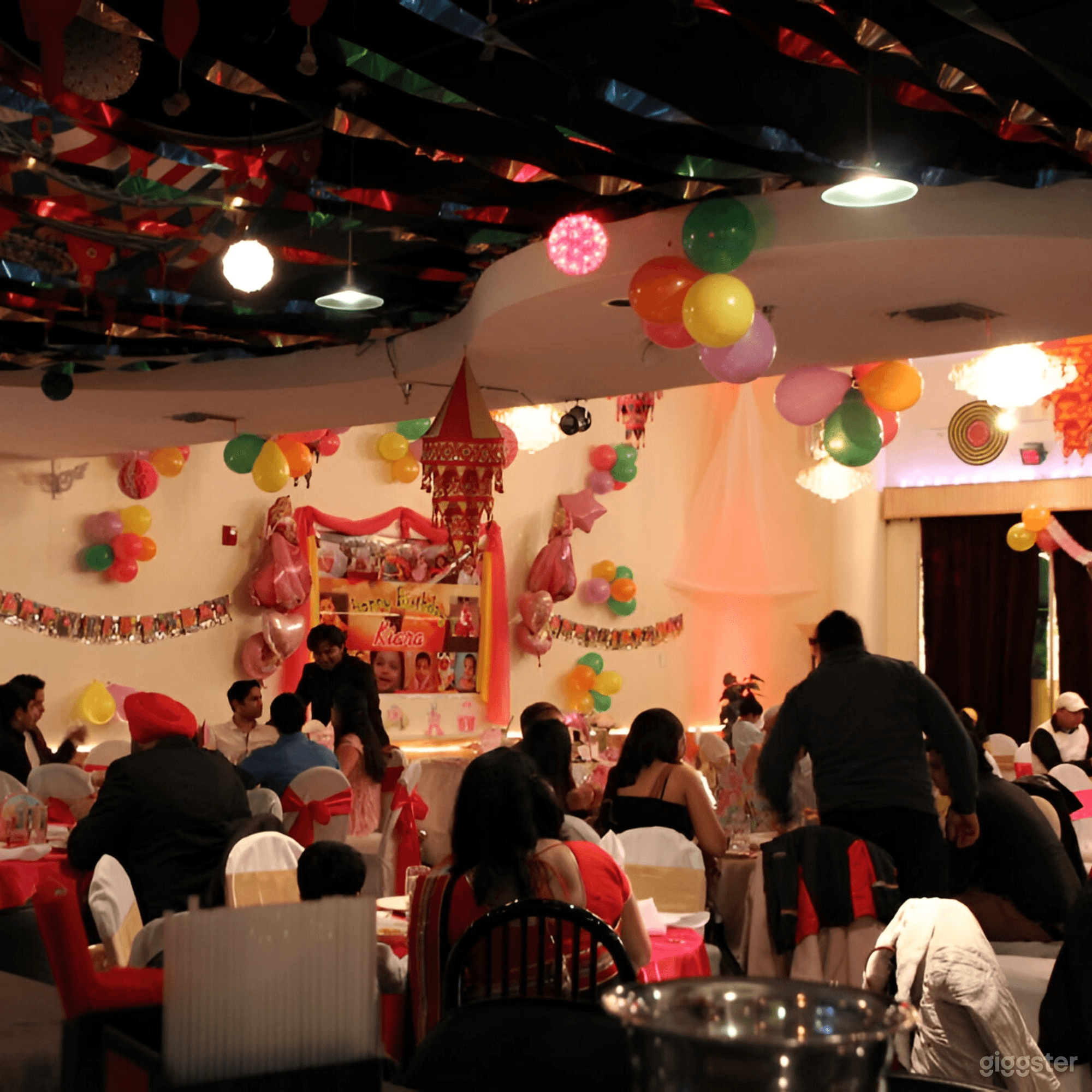 Elegant Cultural Banquet Hall Photo 3