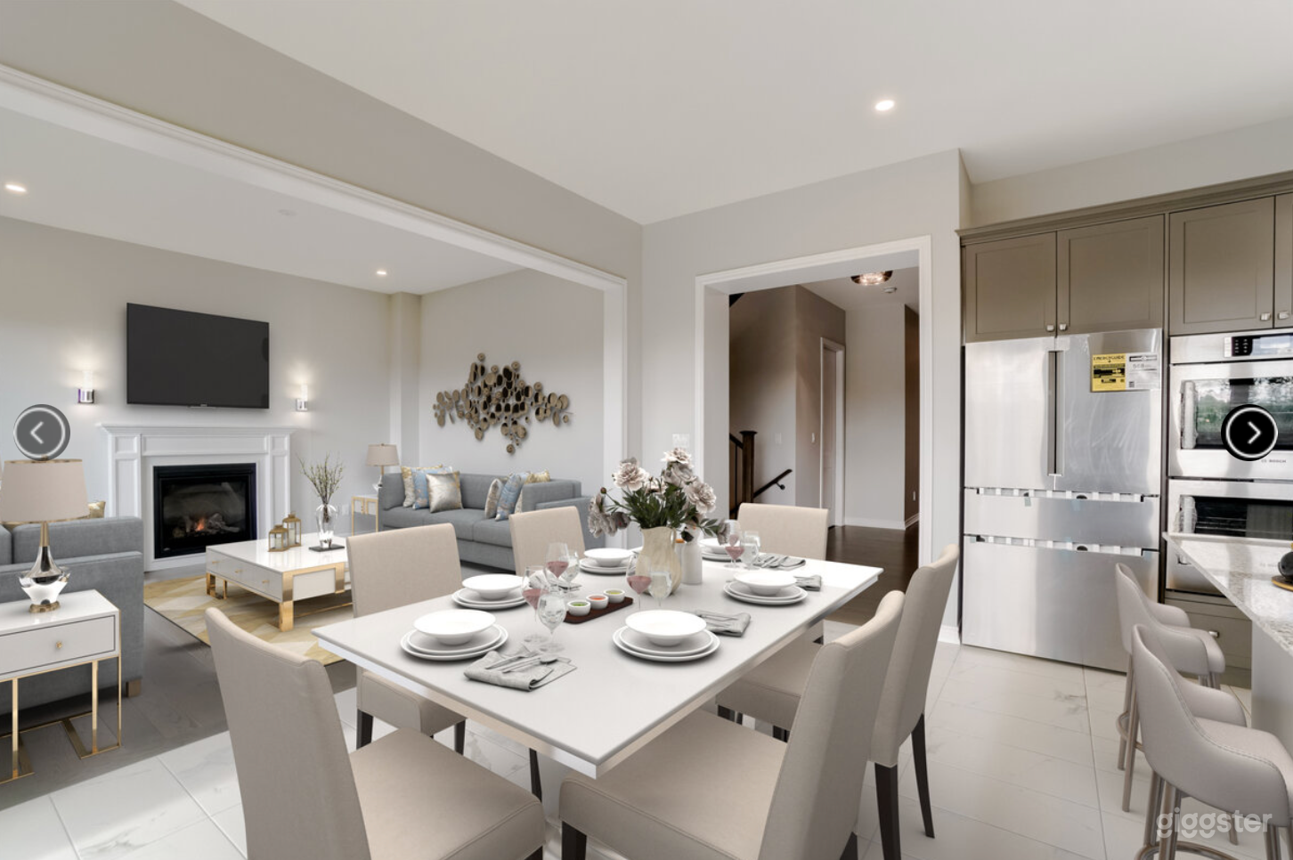 GORGEOUS MODERN HOME IN NORTH TORONTO Photo 4