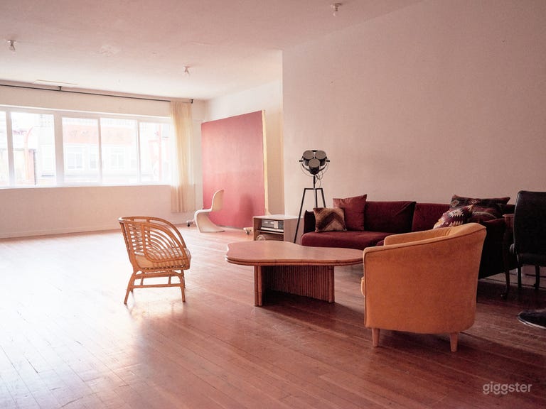  Beautiful Chinatown Warehouse Studio 