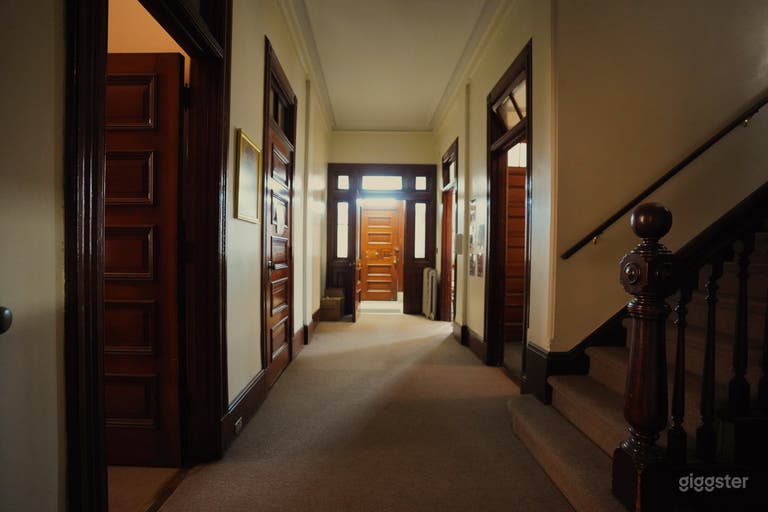  Ridgewood Huge Mansion w/ Raw and Vintage Feel 