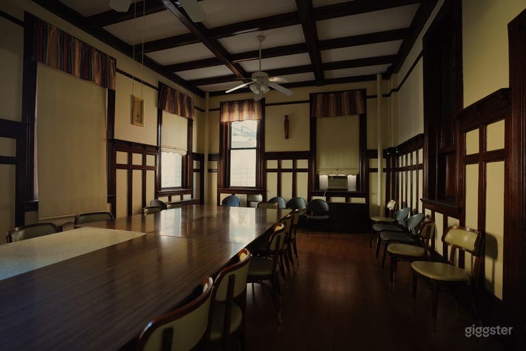  Ridgewood Huge Mansion w/ Raw and Vintage Feel 