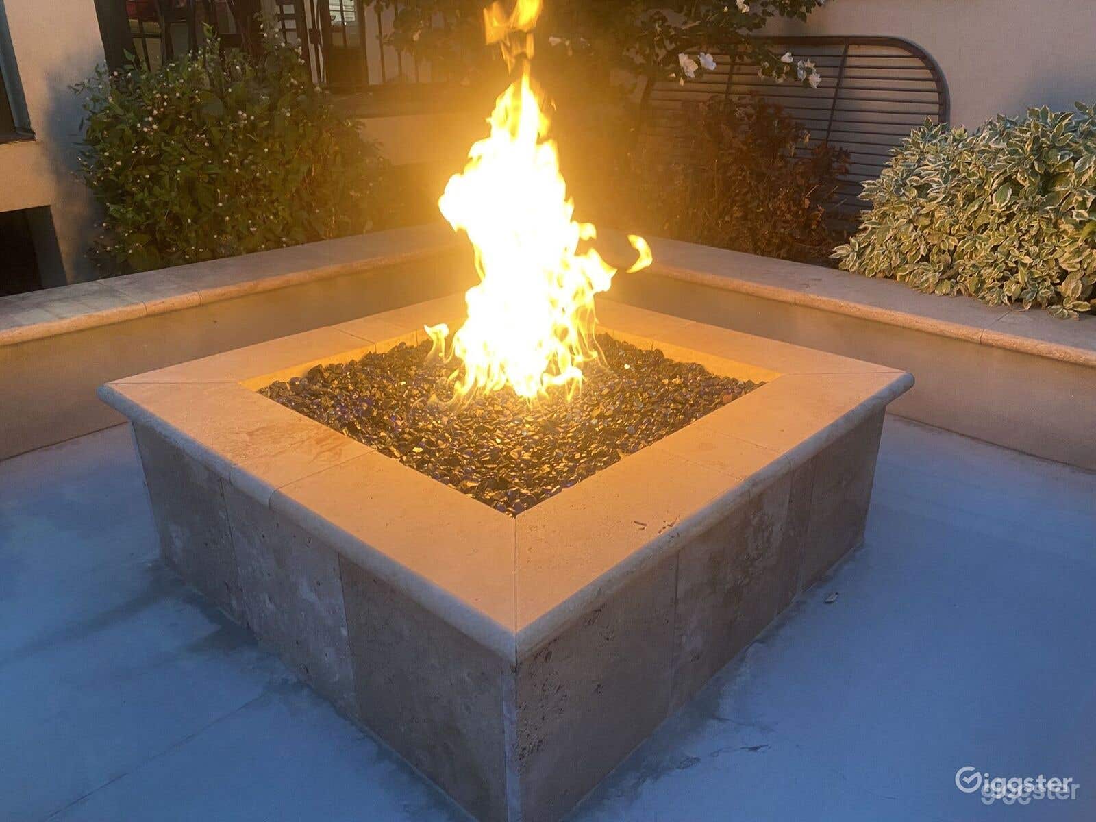 Huge Rectangular Pool for 80 Persons Photo 4