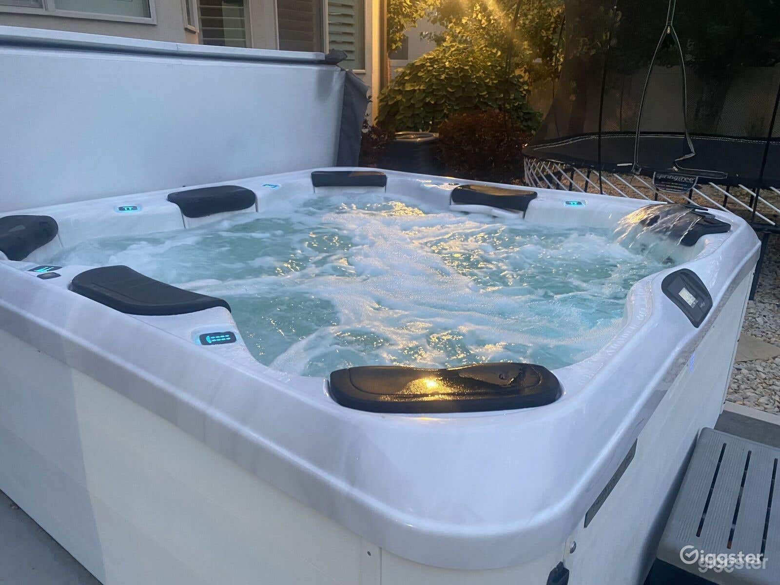 Huge Rectangular Pool for 80 Persons Photo 3