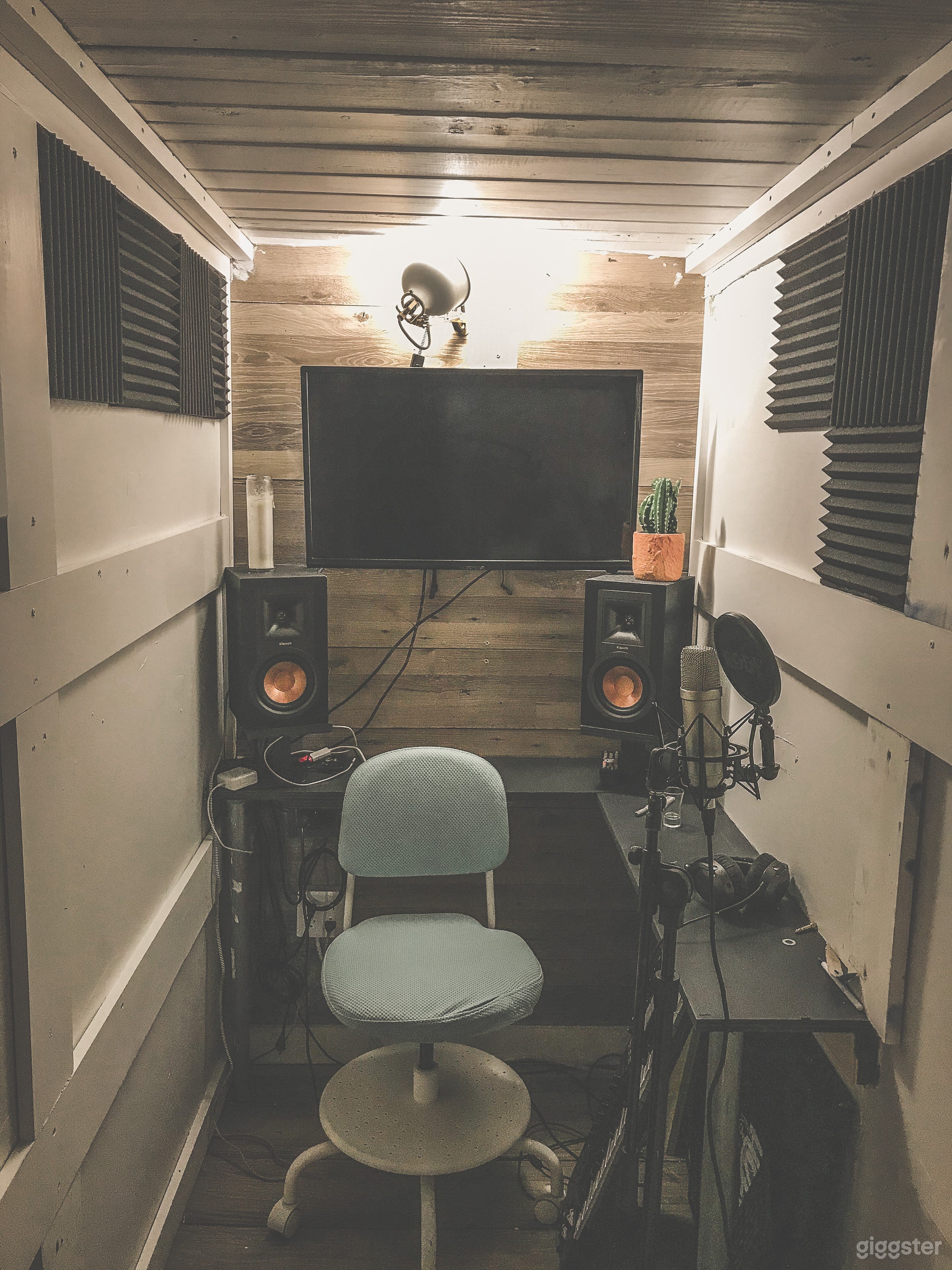 Wrightwood Creative Tiny Studio Photo 1