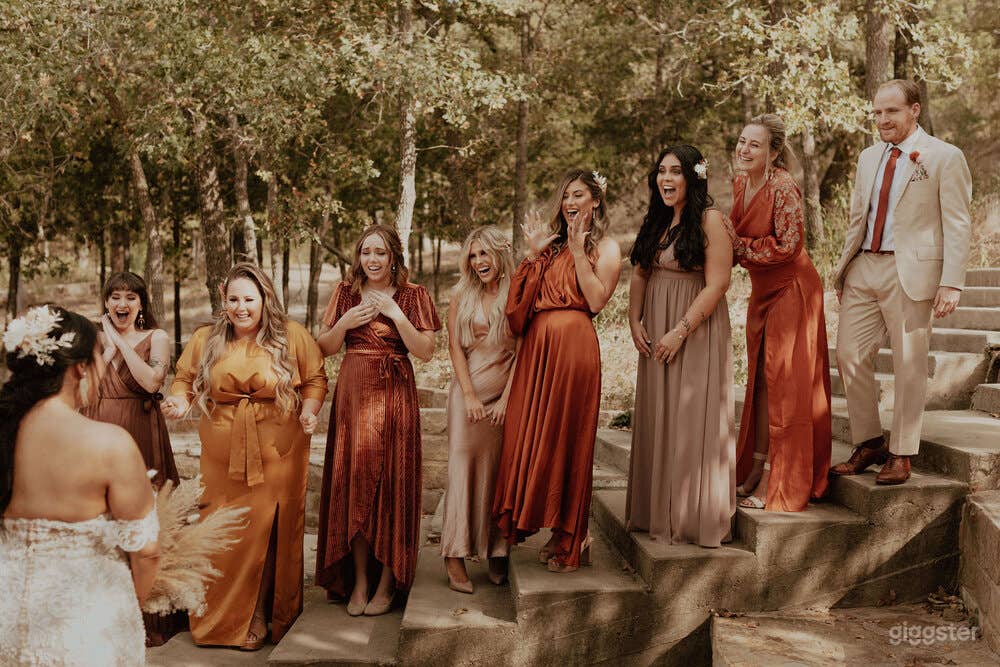 Hidden Staircase with Sweeping Vista Photo 2