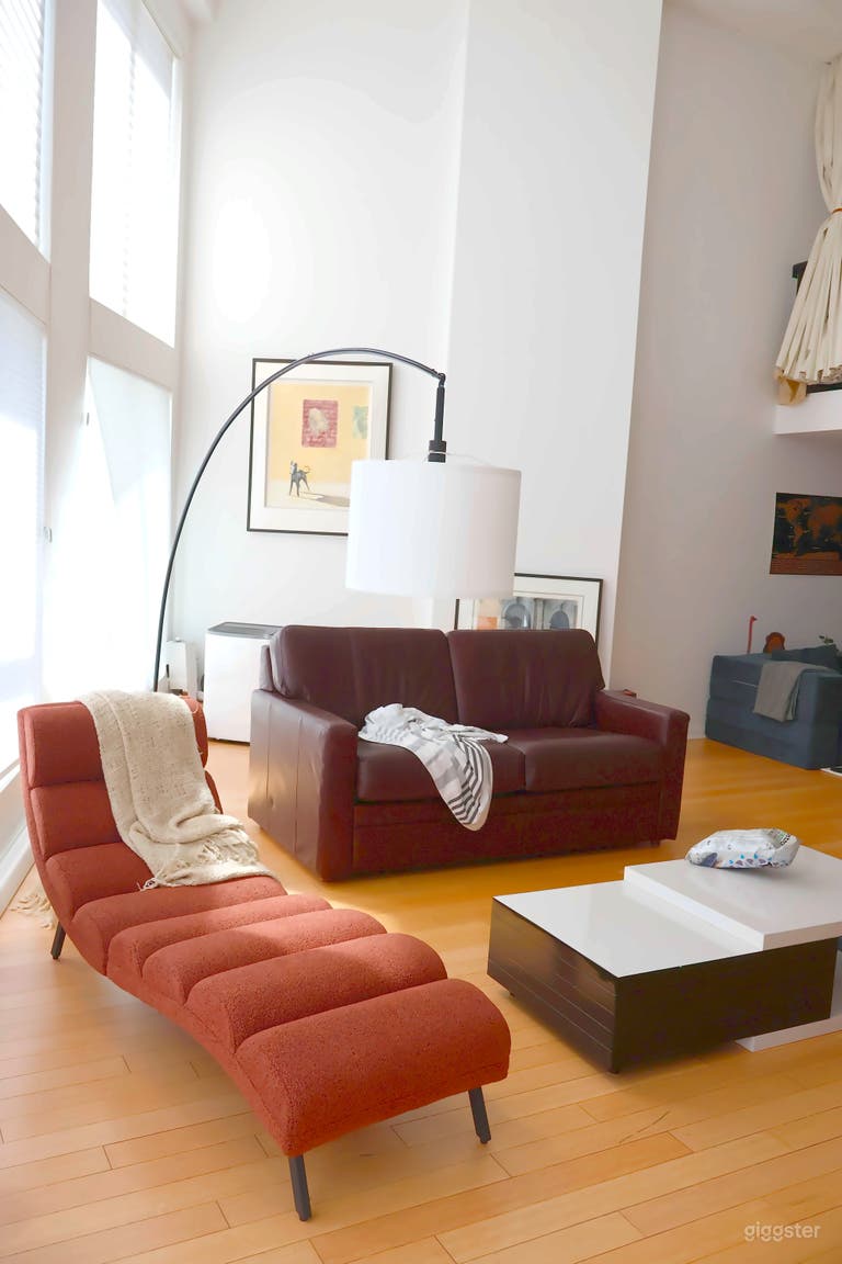  Luxury 2bd rare loft in Downtown Vancouver 