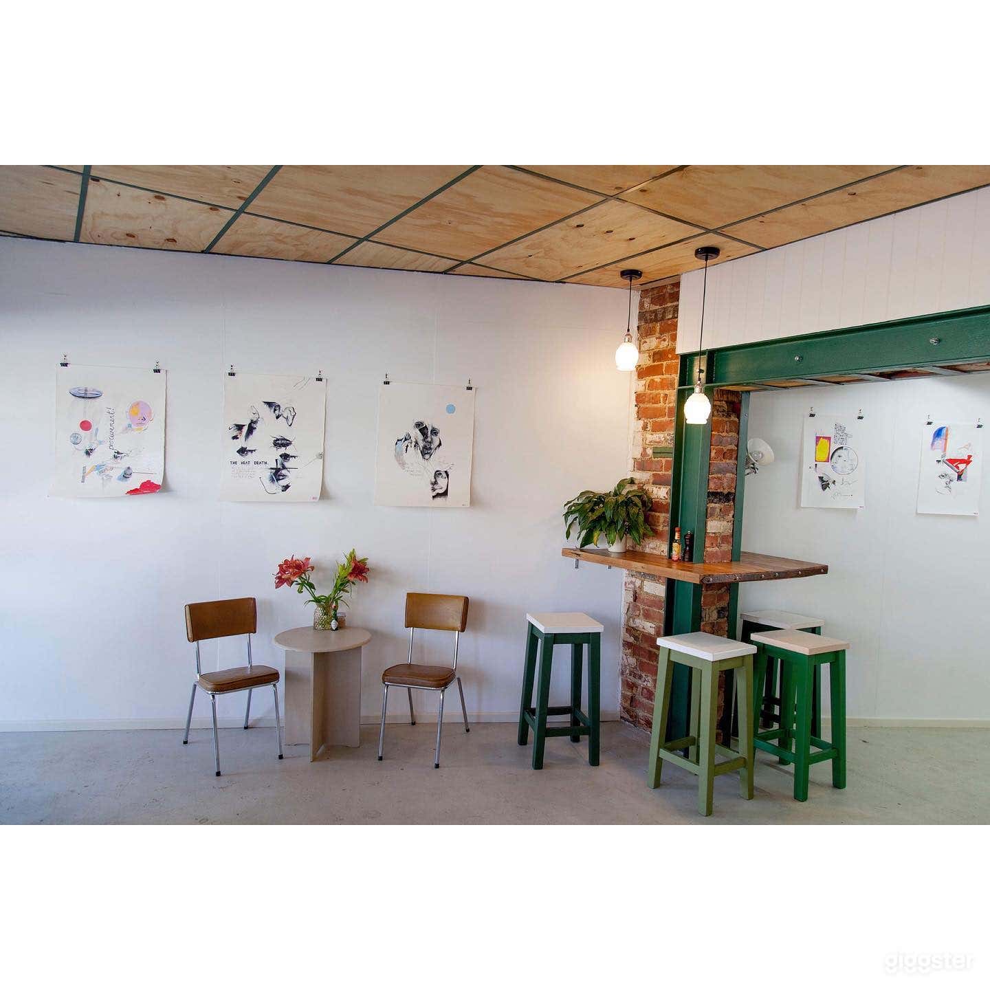  Intimate Cafe and Wine Bar Photo 3