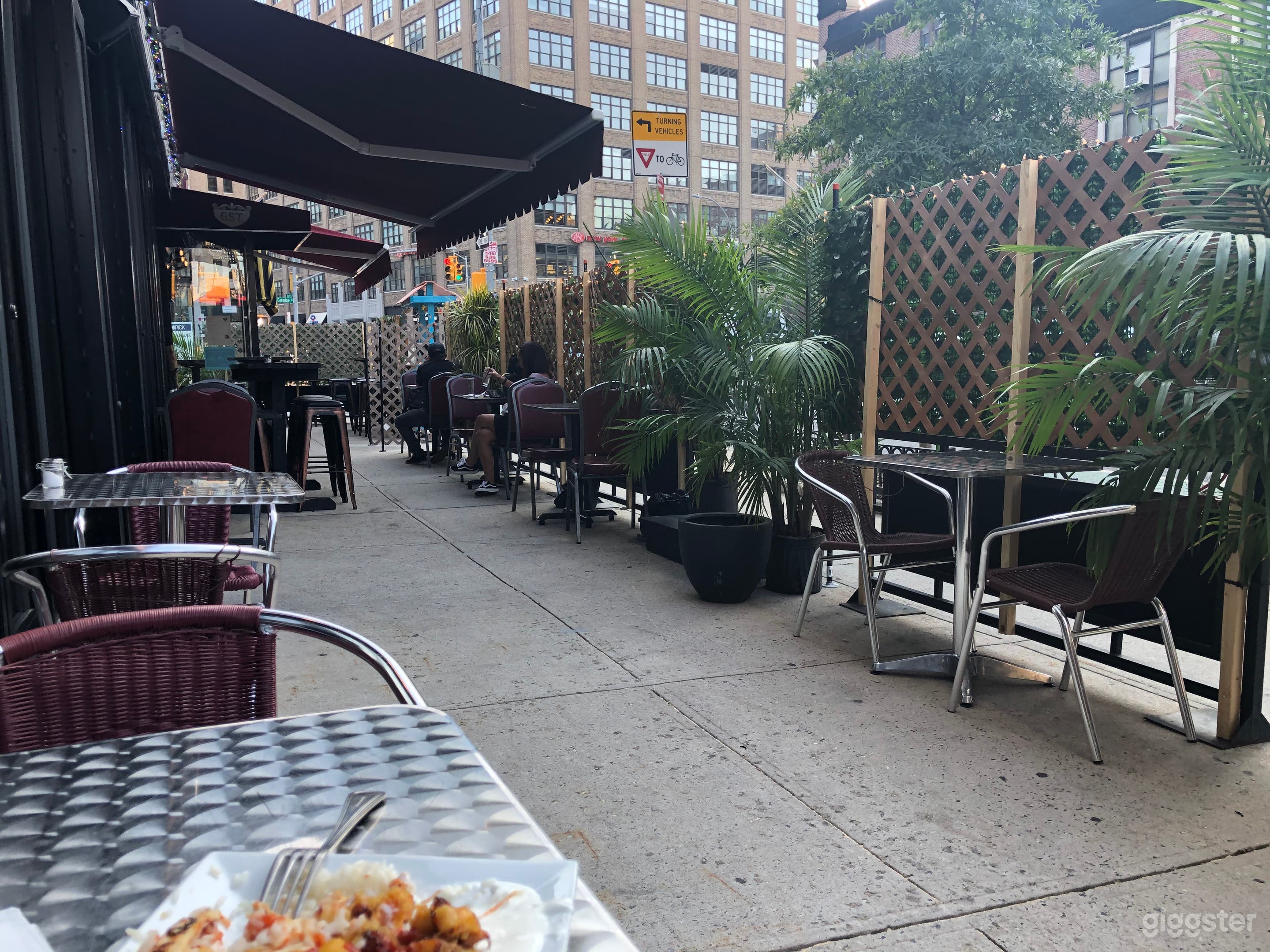 Most Known American Restaurant &amp; Bar in New York  Photo 4