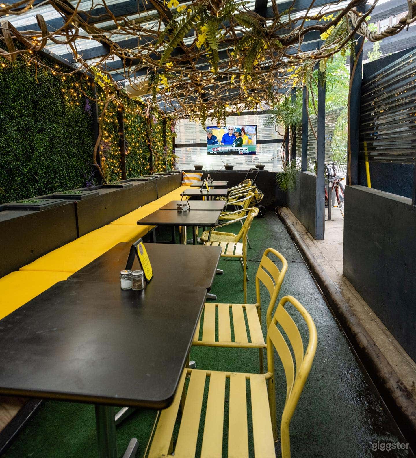 Most Known American Restaurant &amp; Bar in New York  Photo 3