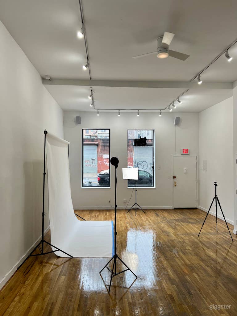  Gallery/Film/Photo Studio Williamsburg, Brooklyn 