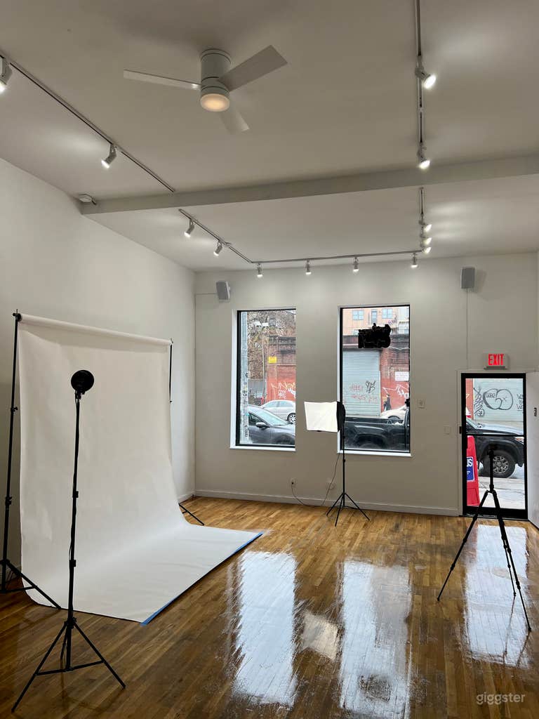  Gallery/Film/Photo Studio Williamsburg, Brooklyn 