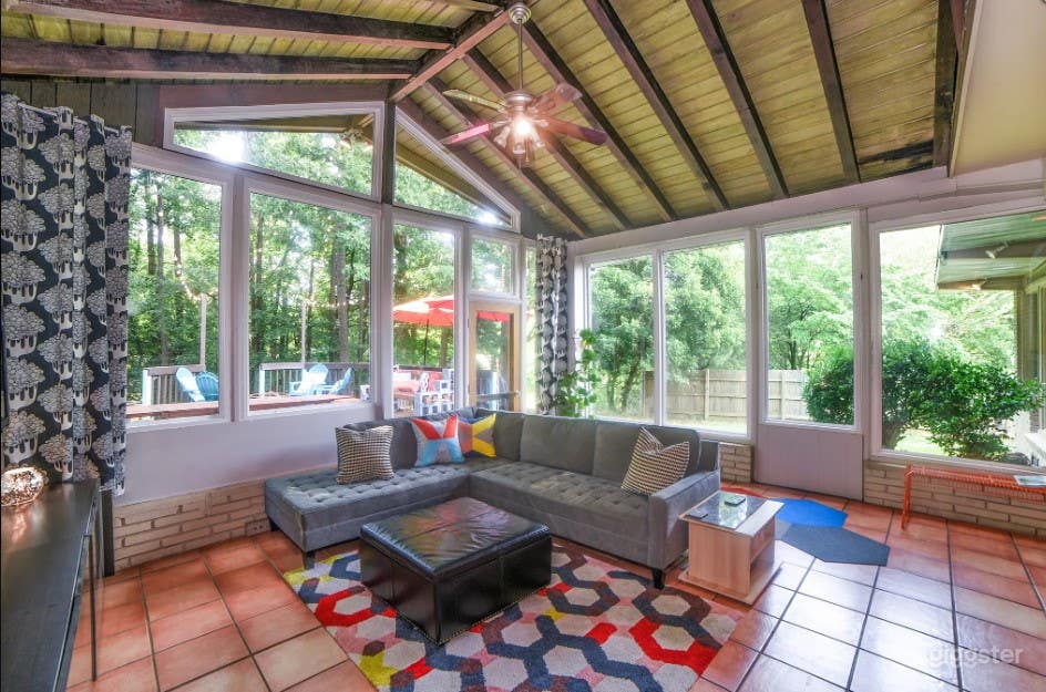 Mid Century Modern Inspired w/ Lots of Windows! Photo 1