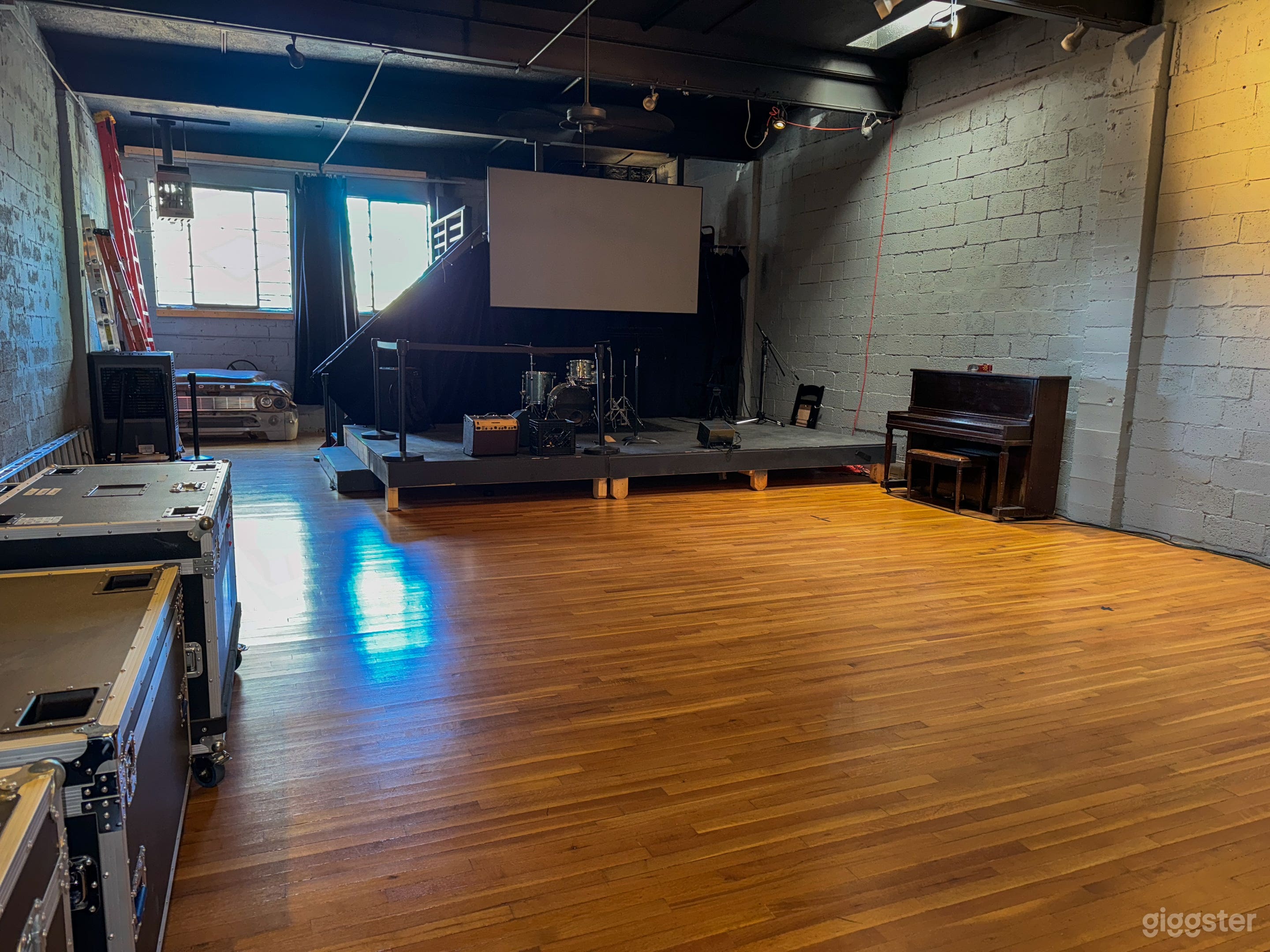 Medium-Sized Office Space with Conference Room Photo 4