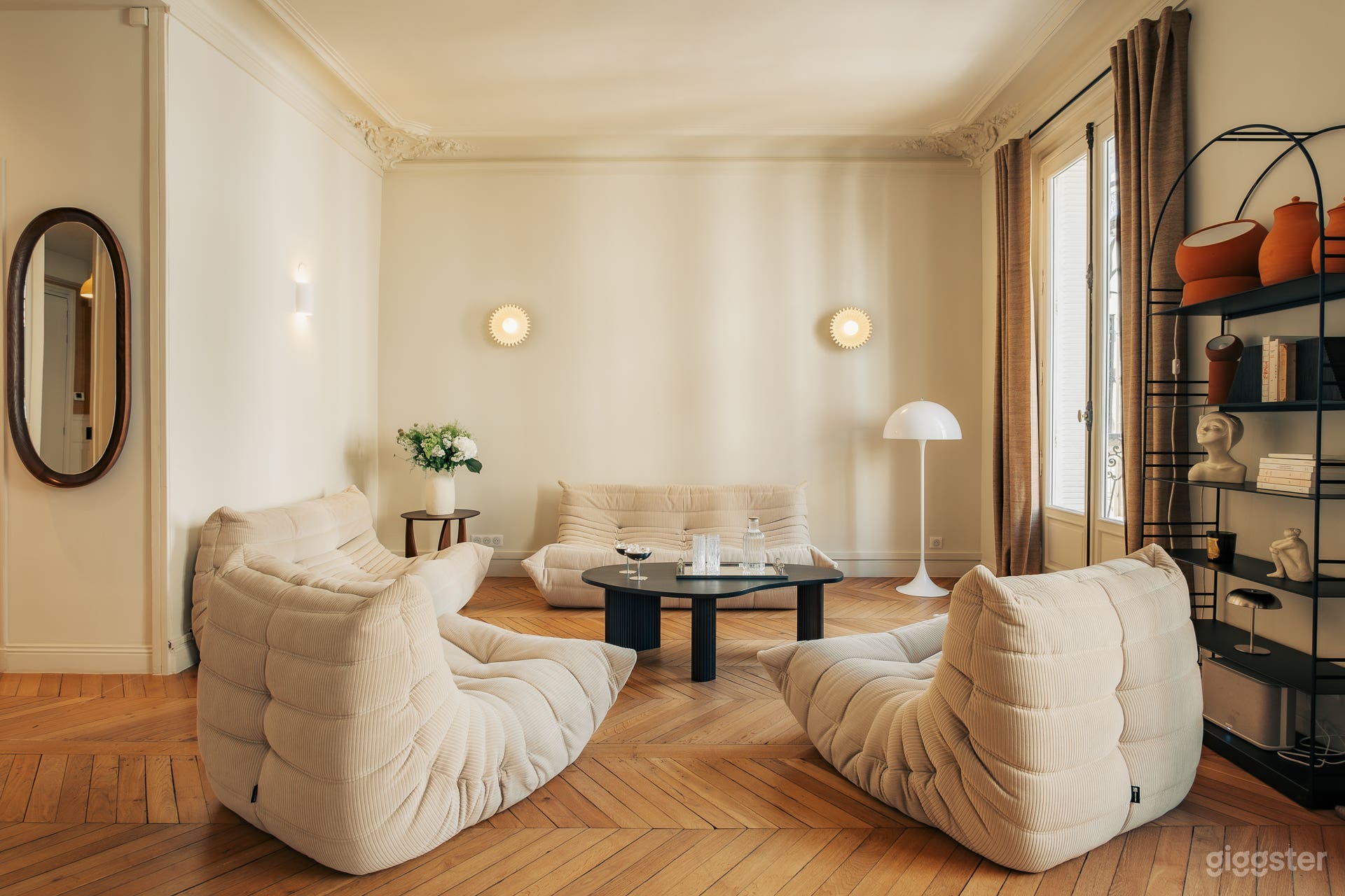 Photo de Appartement de réception haussmannien élégant en plein centre de Paris 2
