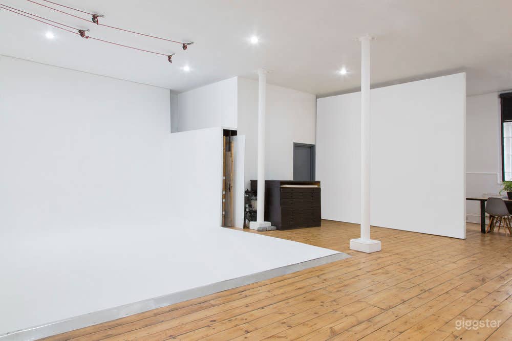 Professional and Highly Functional Film and Photo Studio in Shoreditch  Photo 4