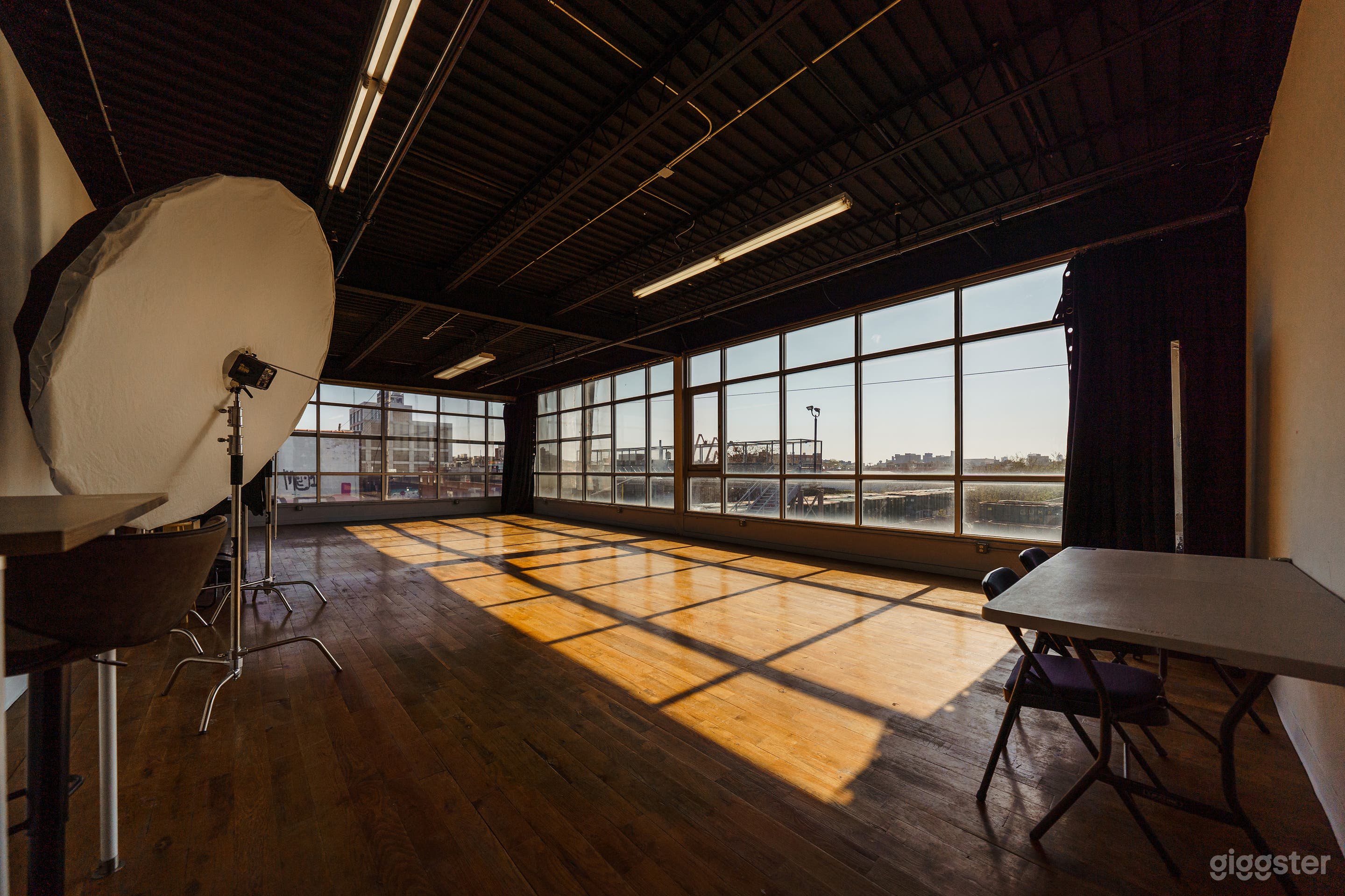 Sunset Studio in Brooklyn Photo 2