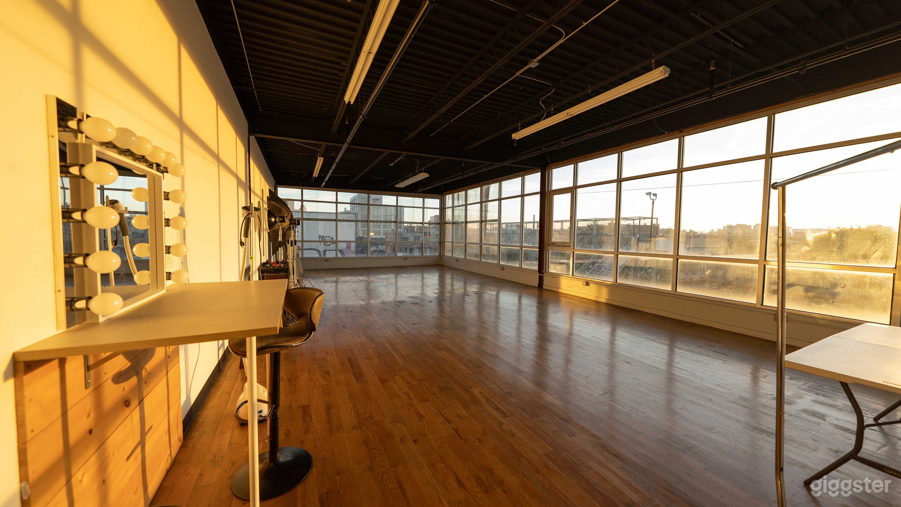 Sunset Studio in Brooklyn Photo 4