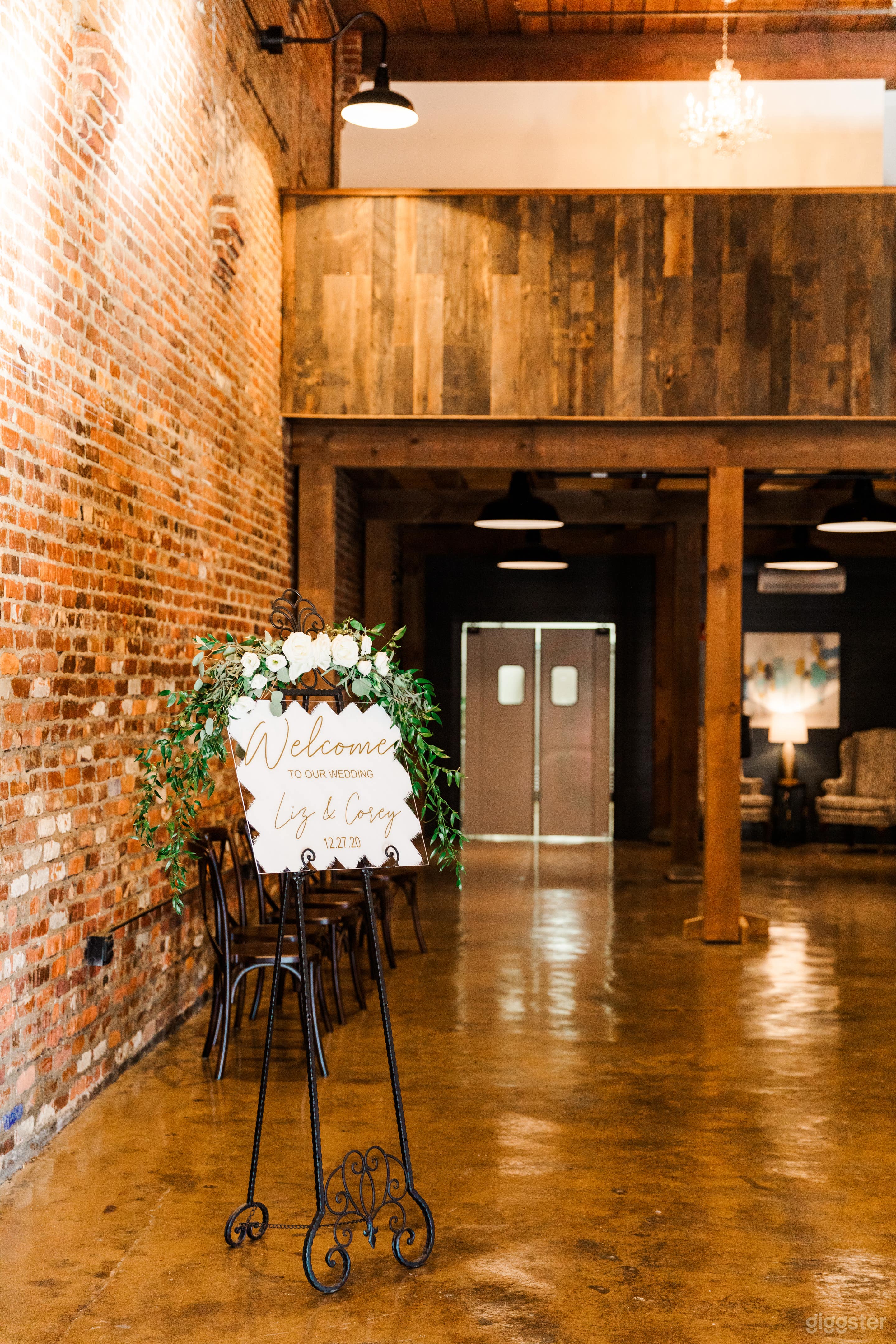  Industrial-chic, Modern Warehouse Style Venue  Photo 3