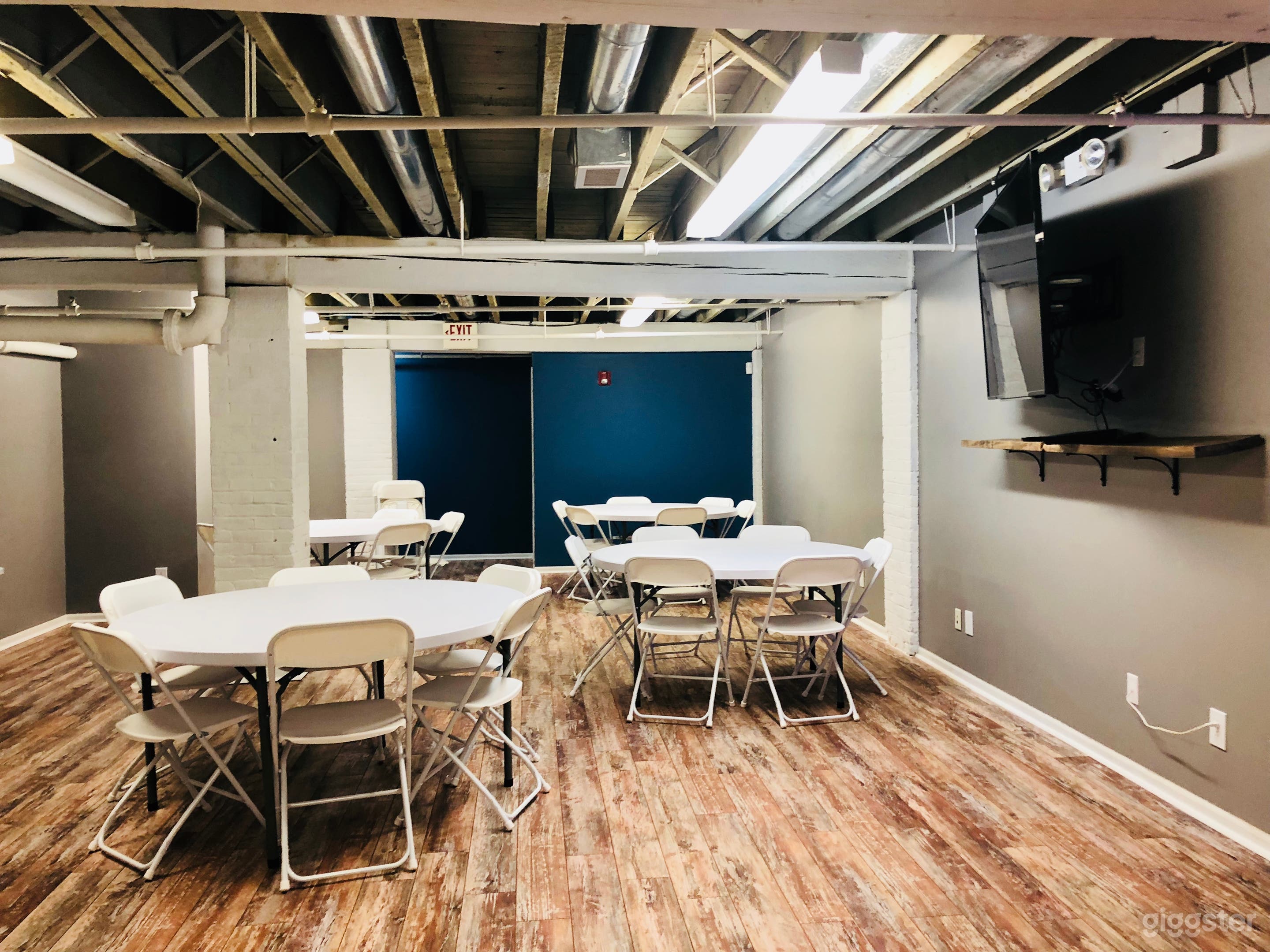 Setup classroom style with out 60’ round tables and folding chairs; additional rentals.