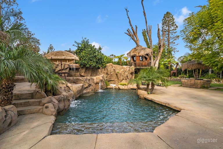  MAGICAL VALLEY VENUE: PERFECT FOR PRODUCTIONS  