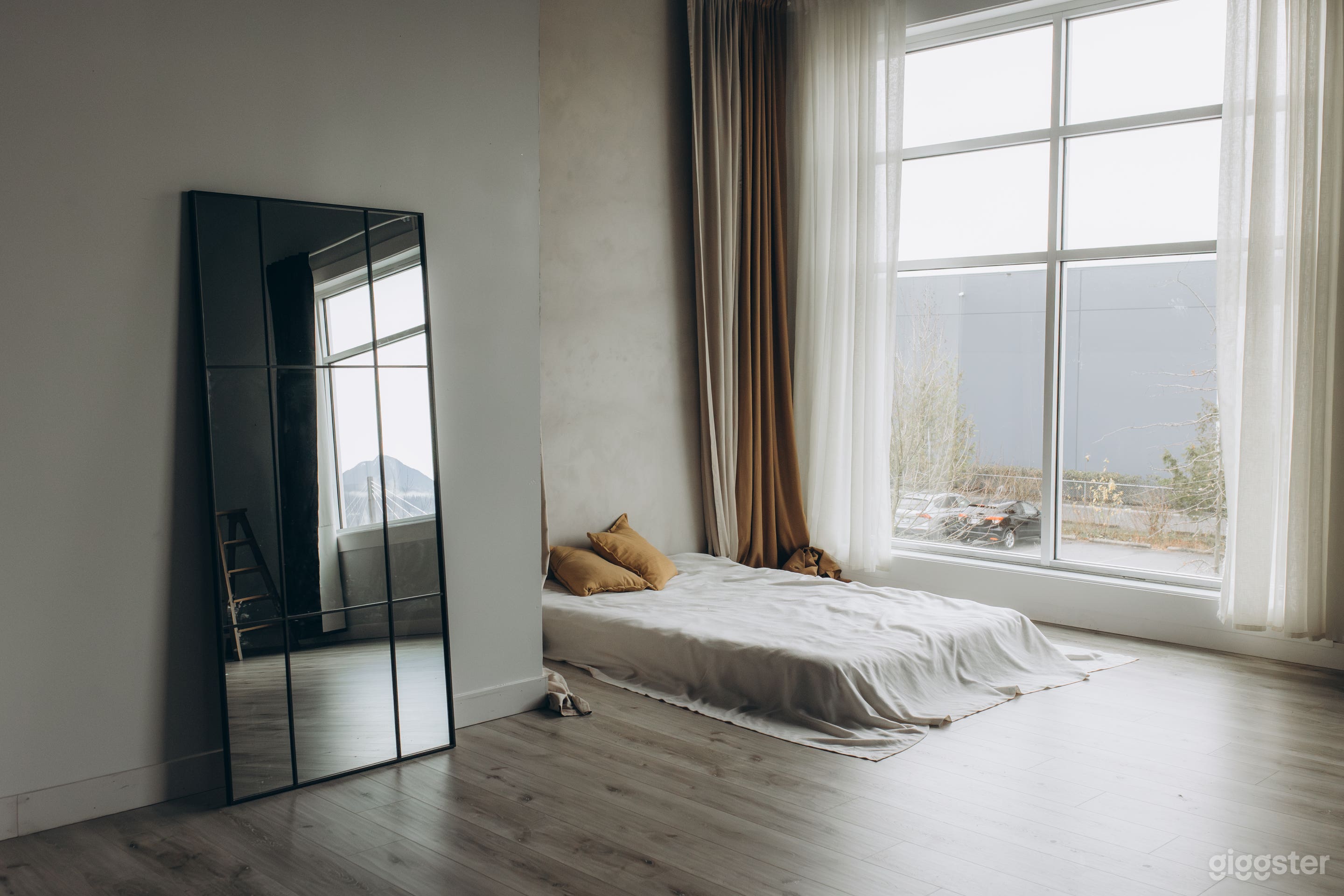 Stylish decor and large winndows