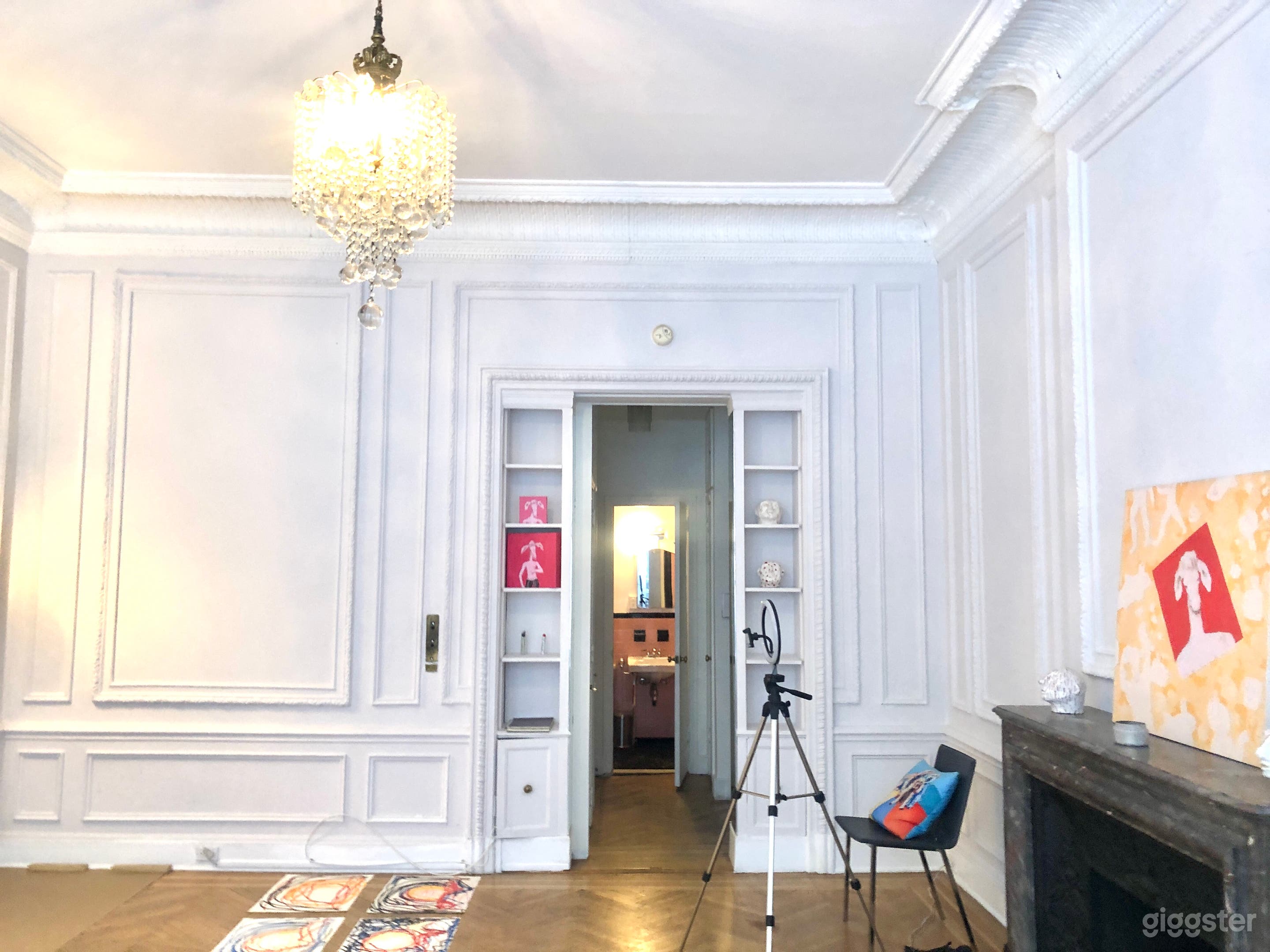 2 story art gallery/photo studio Central Park gem  Photo 4