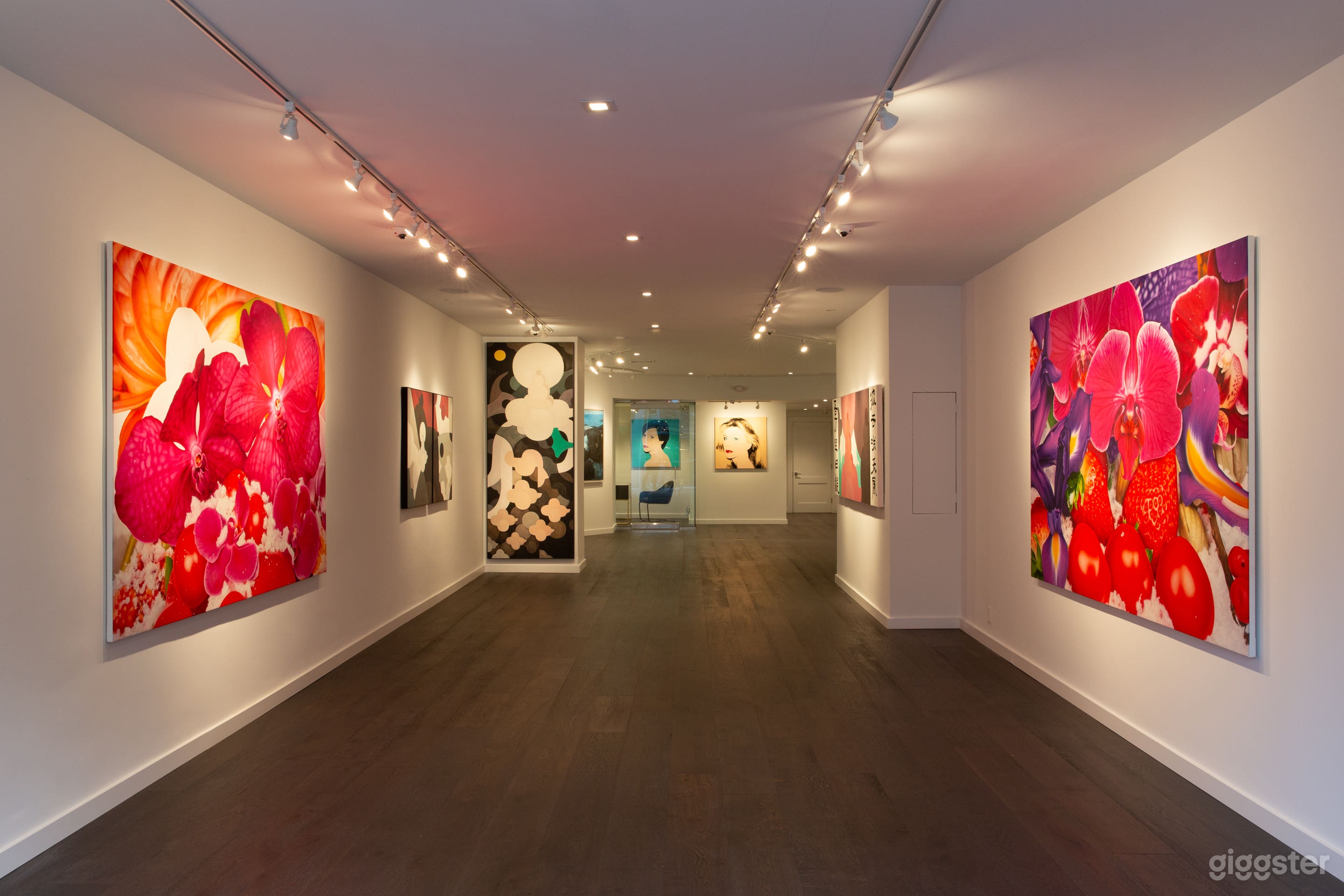 Biggest Gallery Space in Boston Photo 1